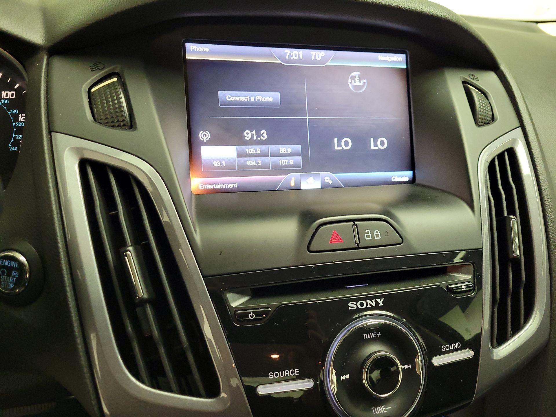 Thumbnail: 2014 Ford Focus - 14