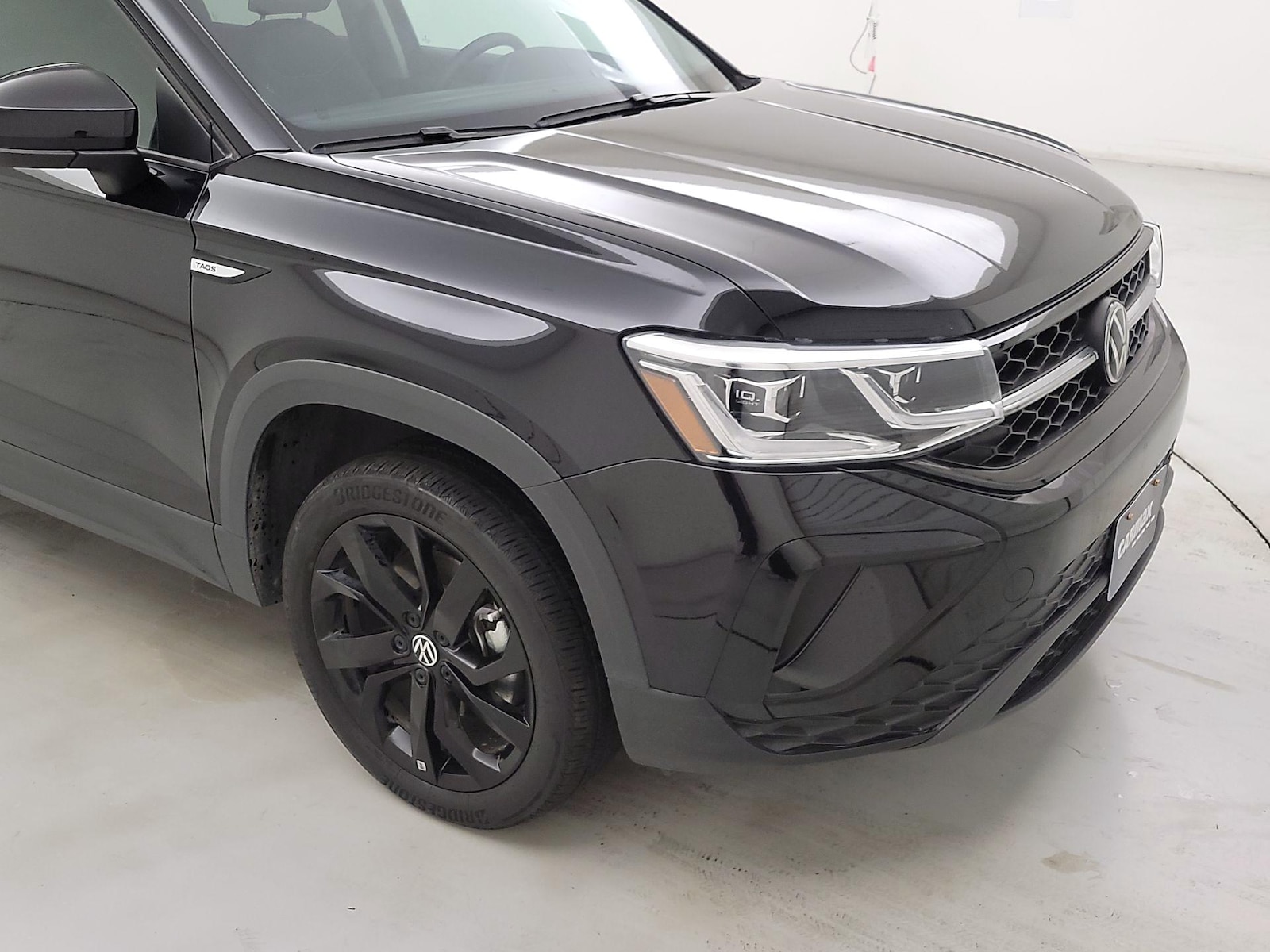 2024 Volkswagen Taos SE Black