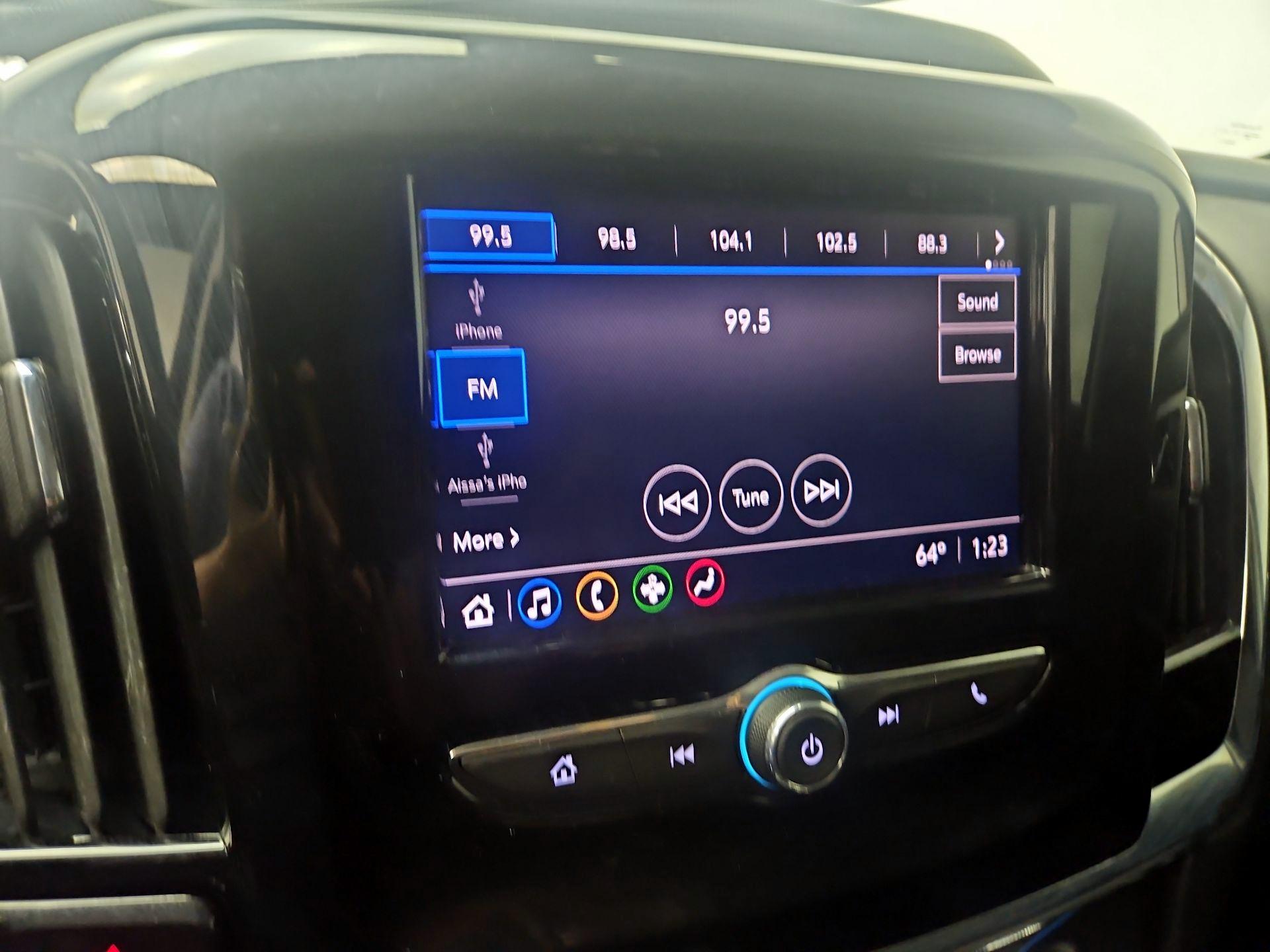 Thumbnail: 2020 Chevrolet Traverse - 15