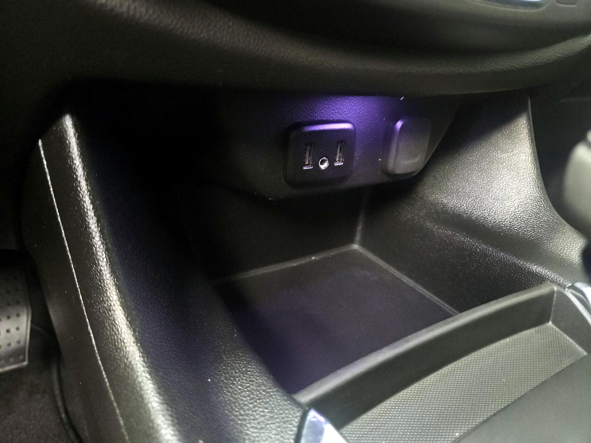 Thumbnail: 2020 Chevrolet Traverse - 18