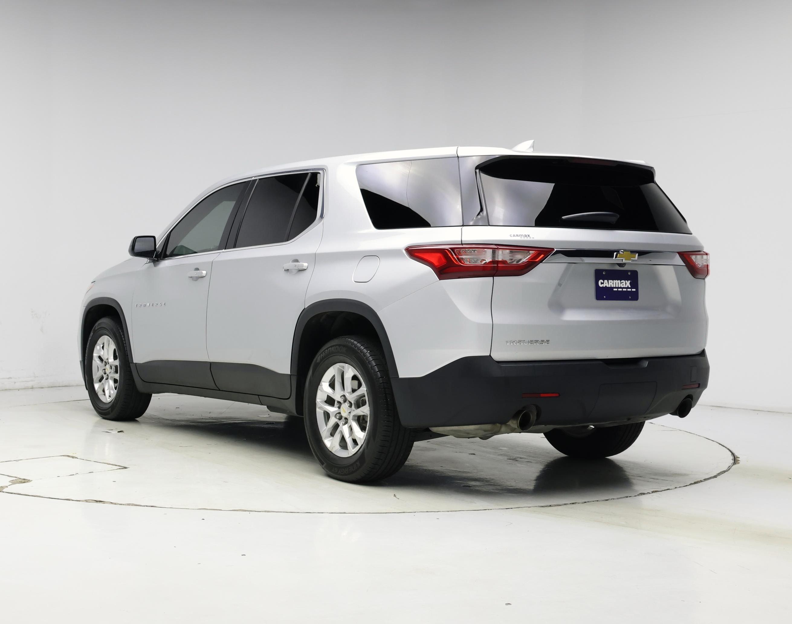 Thumbnail: 2020 Chevrolet Traverse - 2