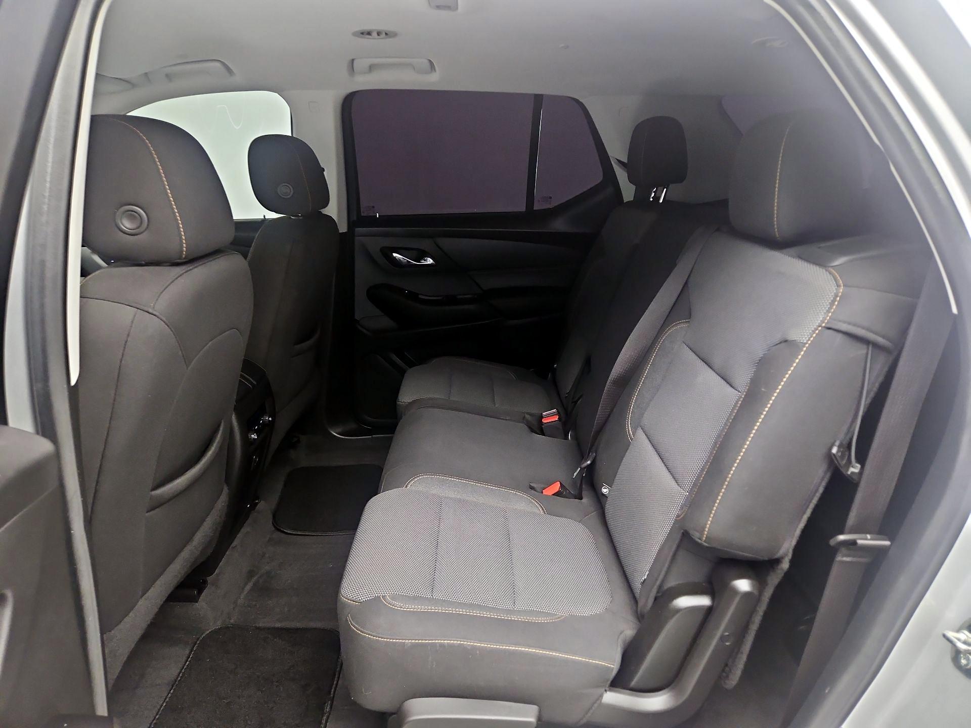 Thumbnail: 2020 Chevrolet Traverse - 19