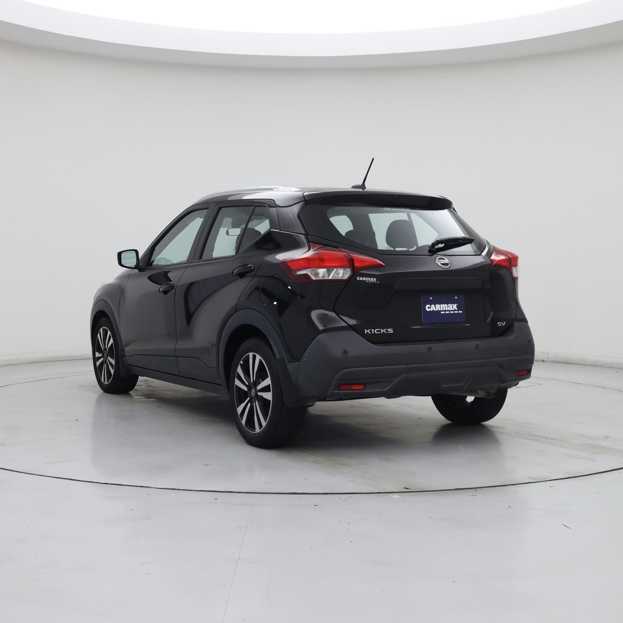 Thumbnail: 2020 Nissan Kicks - 2