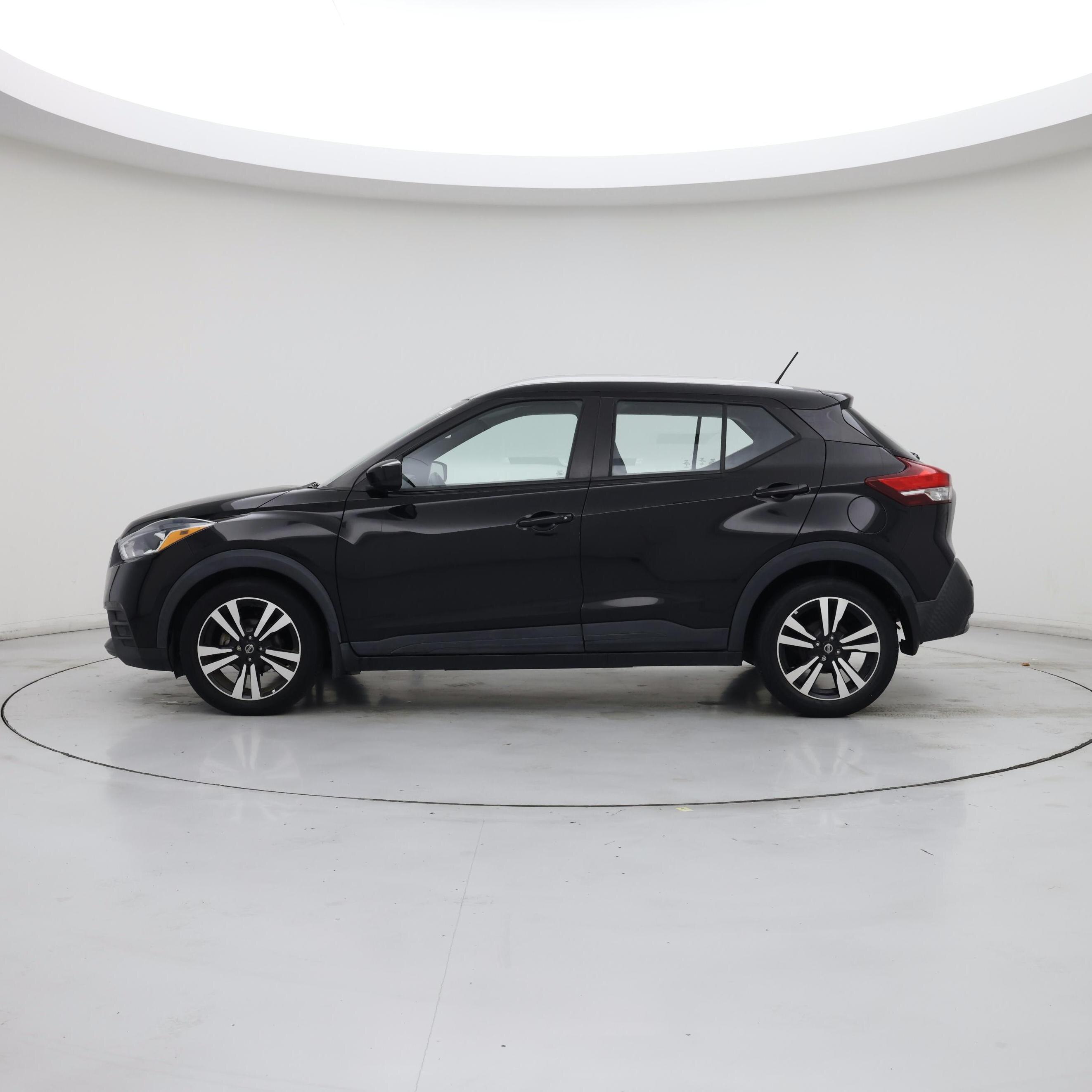 Thumbnail: 2020 Nissan Kicks - 3