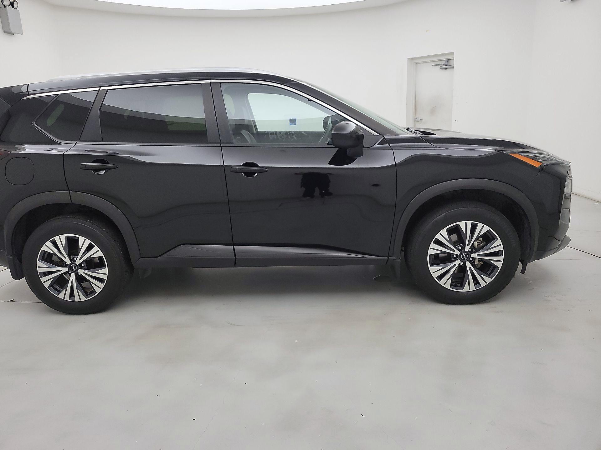 Thumbnail: 2023 Nissan Rogue - 4