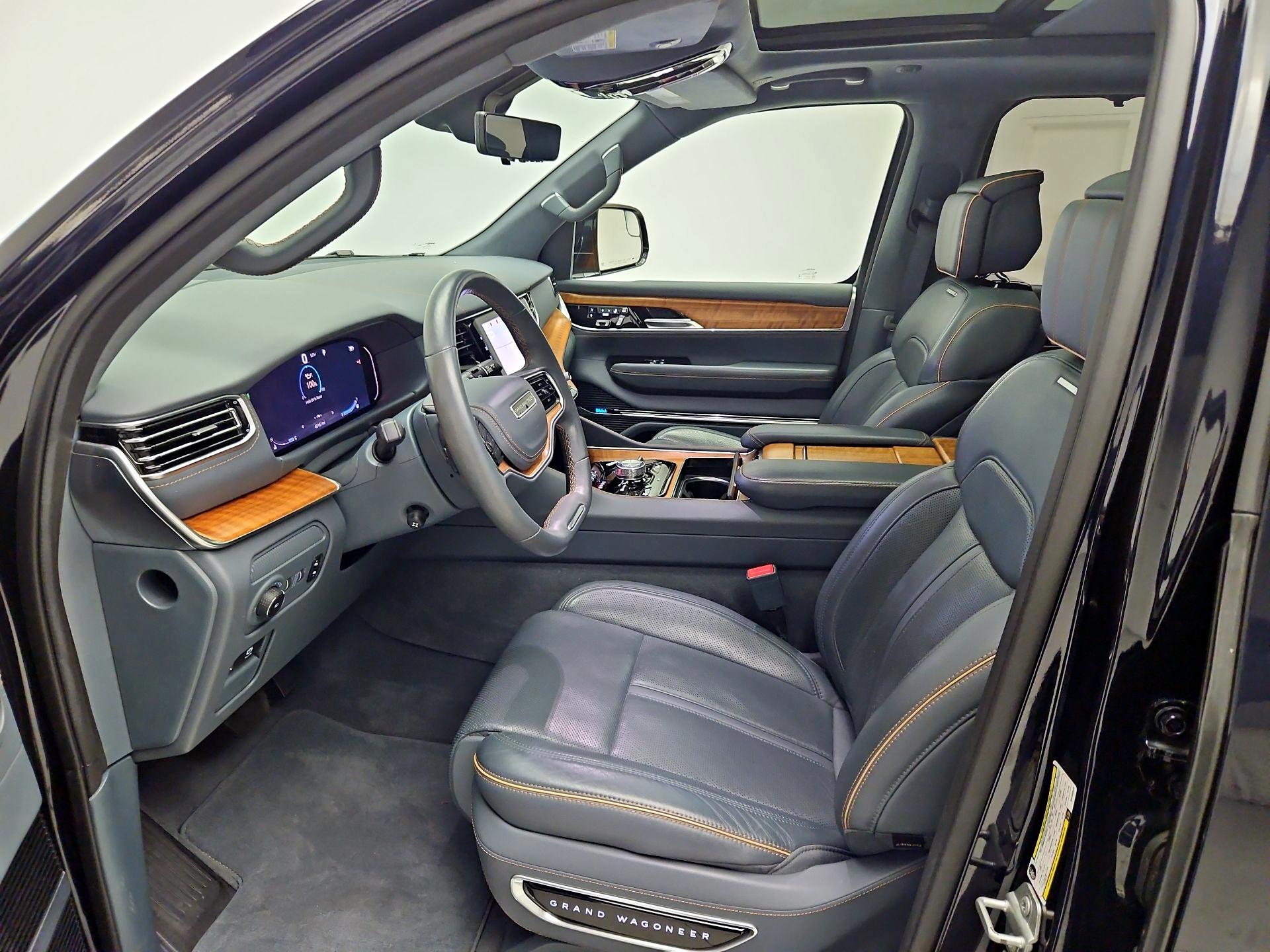 Thumbnail: 2022 Jeep Grand Wagoneer - 11