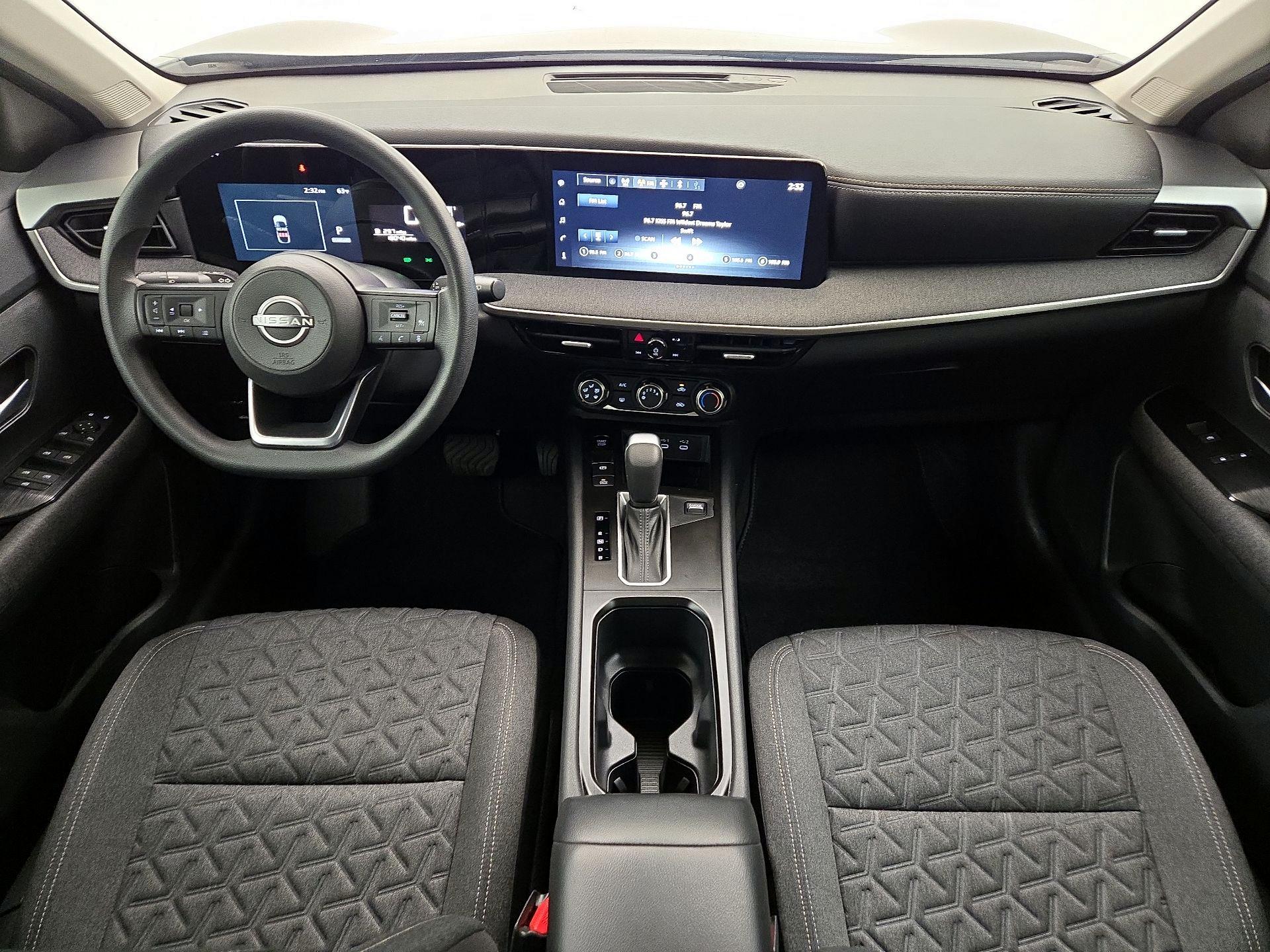 Thumbnail: 2025 Nissan Kicks - 9