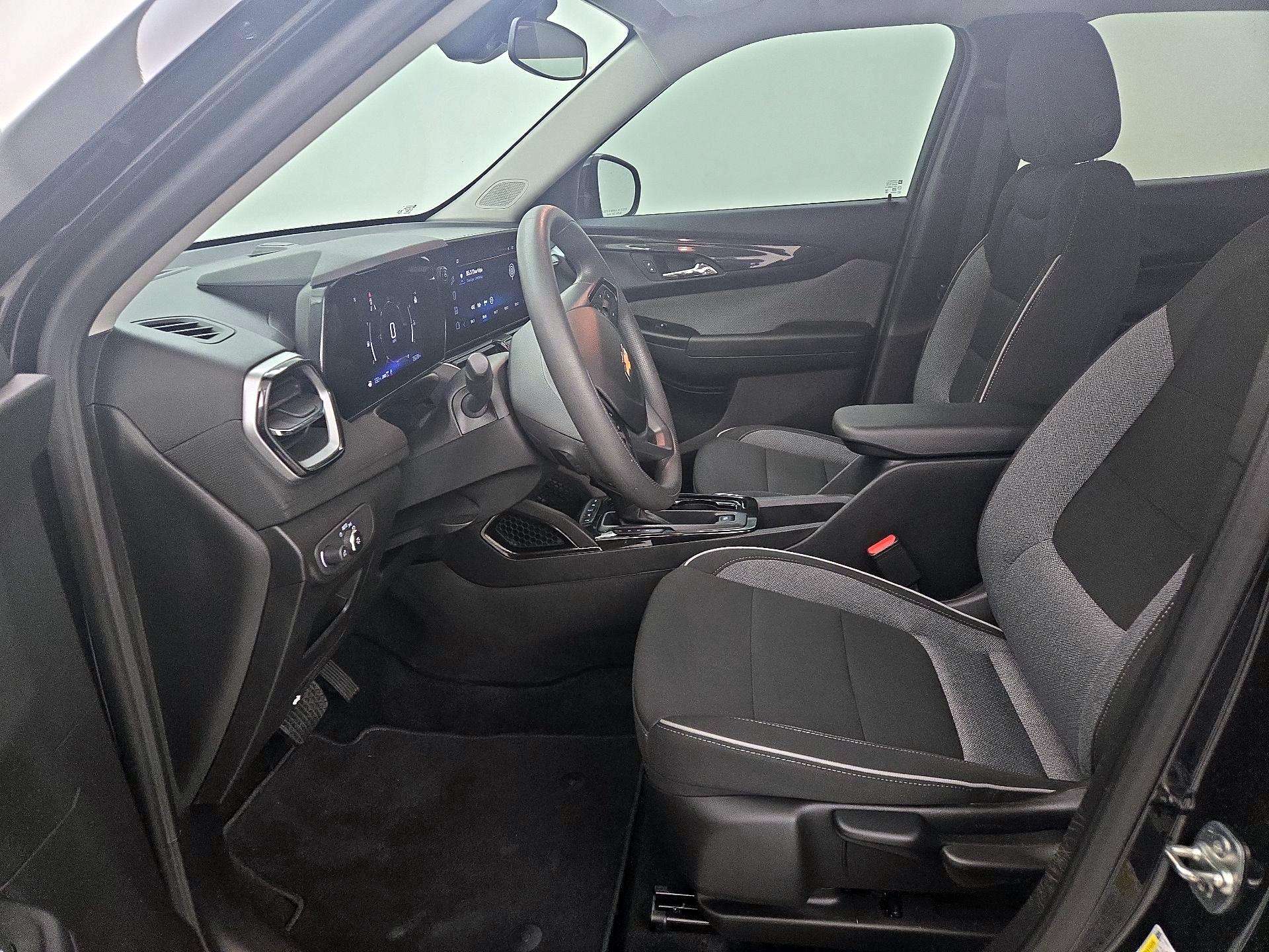 Thumbnail: 2025 Chevrolet TrailBlazer - 9