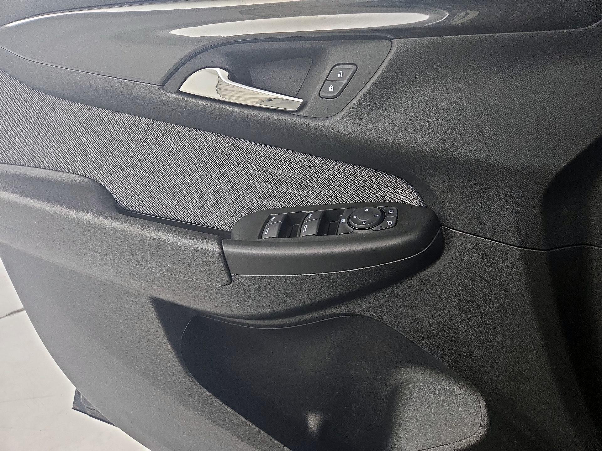 Thumbnail: 2025 Chevrolet TrailBlazer - 10