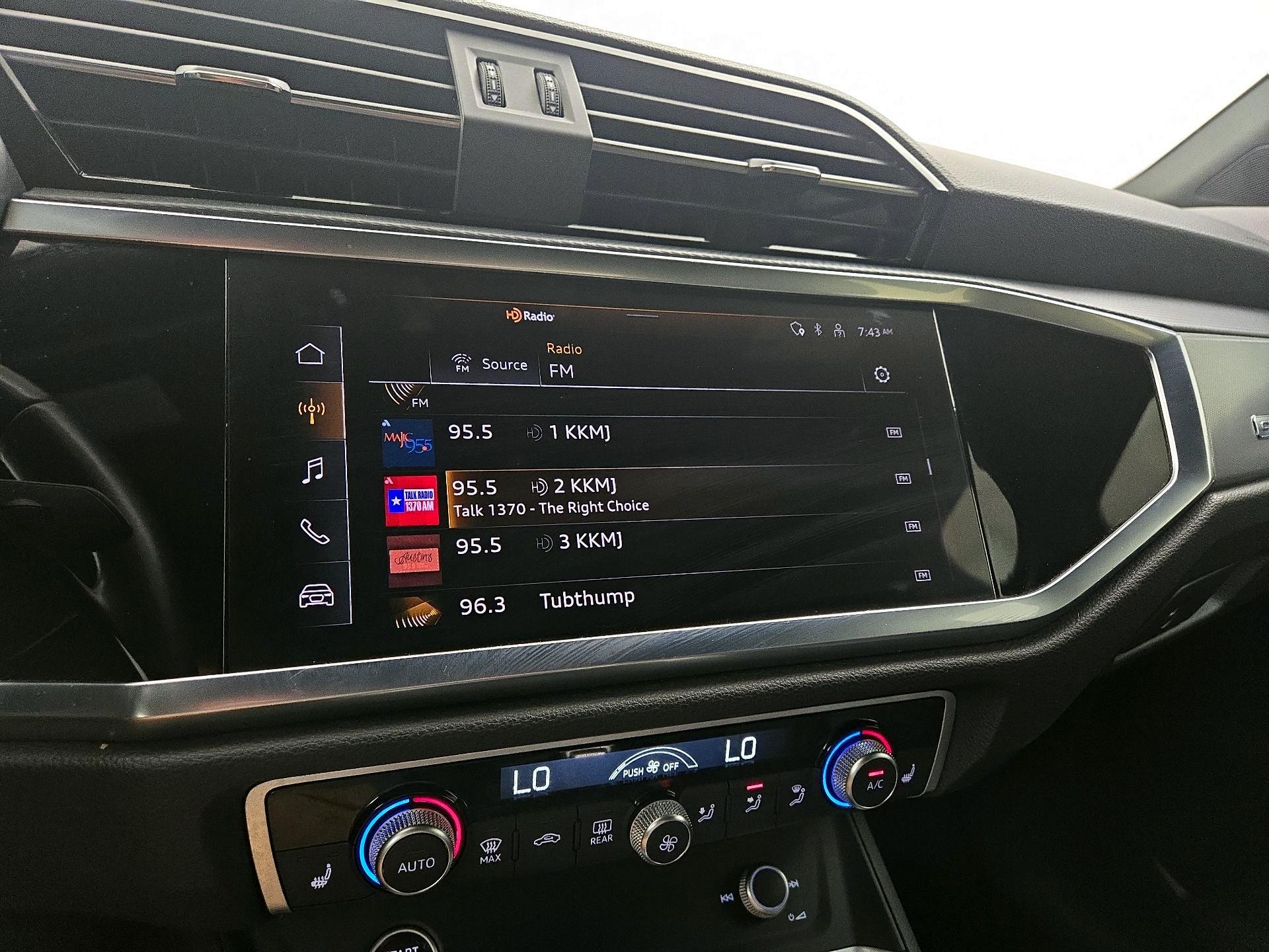 Thumbnail: 2023 Audi Q3 - 15