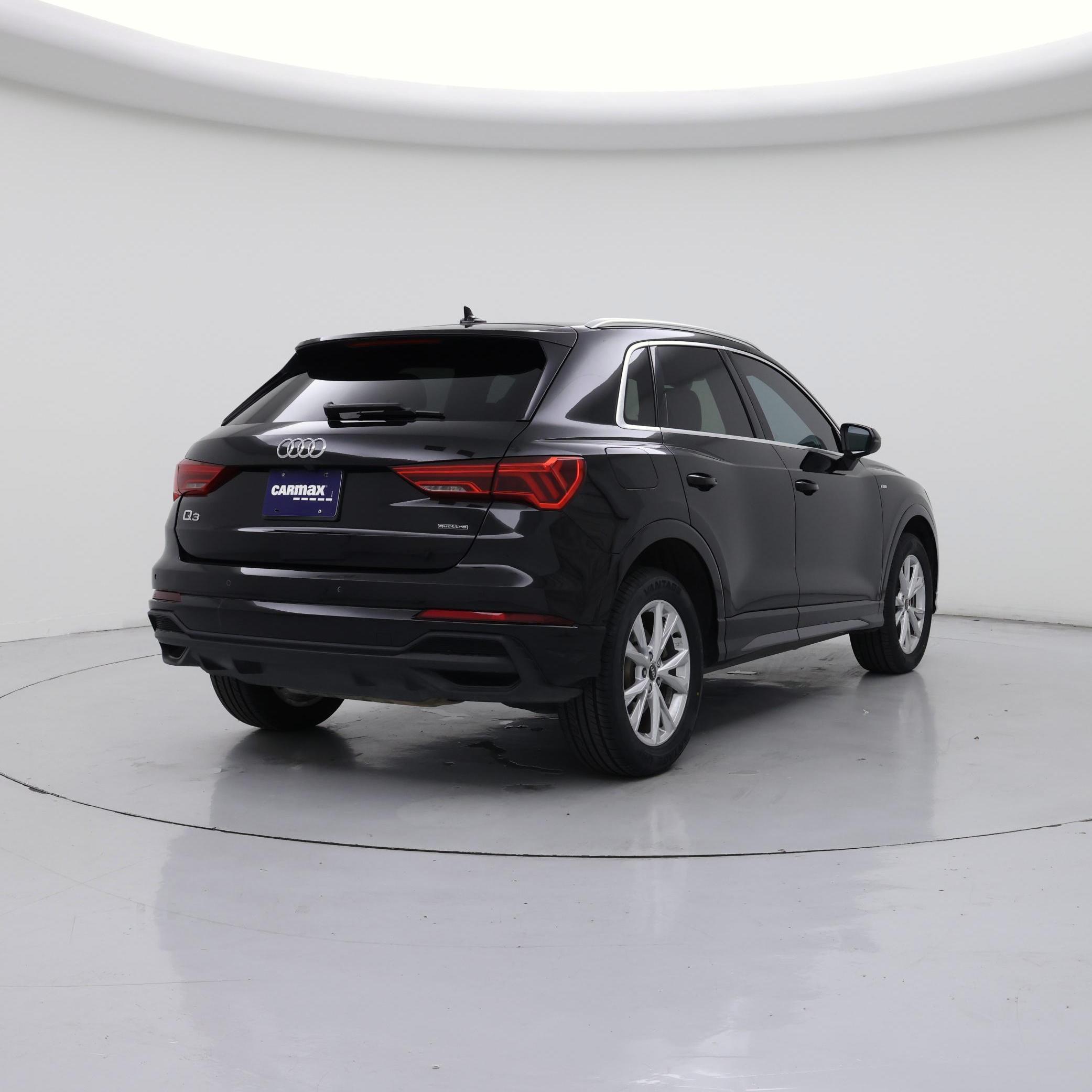 Thumbnail: 2023 Audi Q3 - 8
