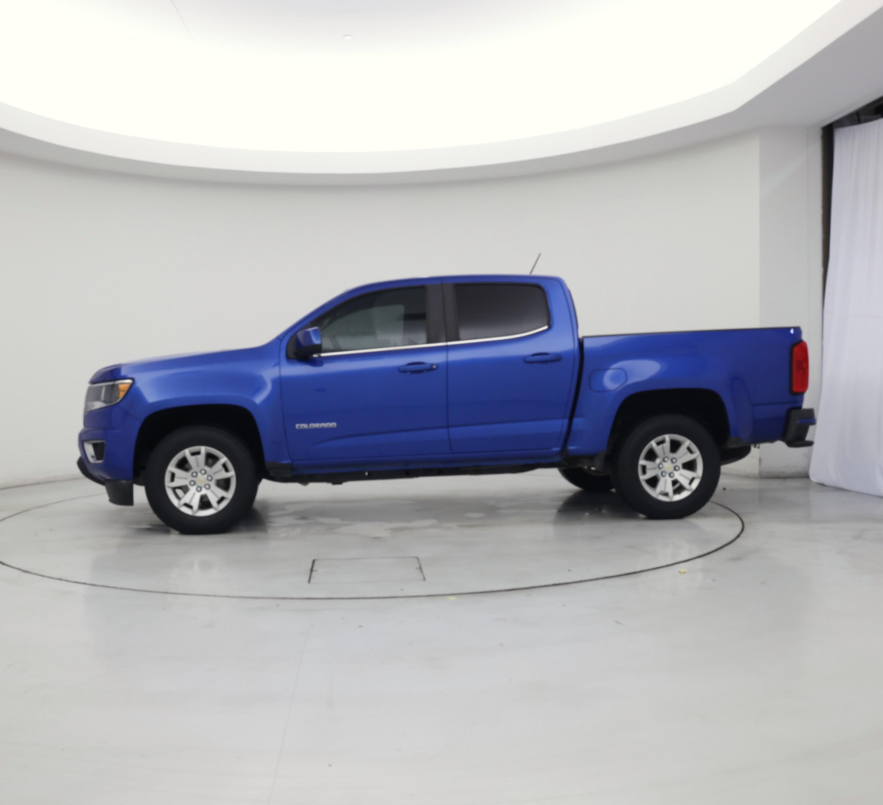 Thumbnail: 2018 Chevrolet Colorado - 3
