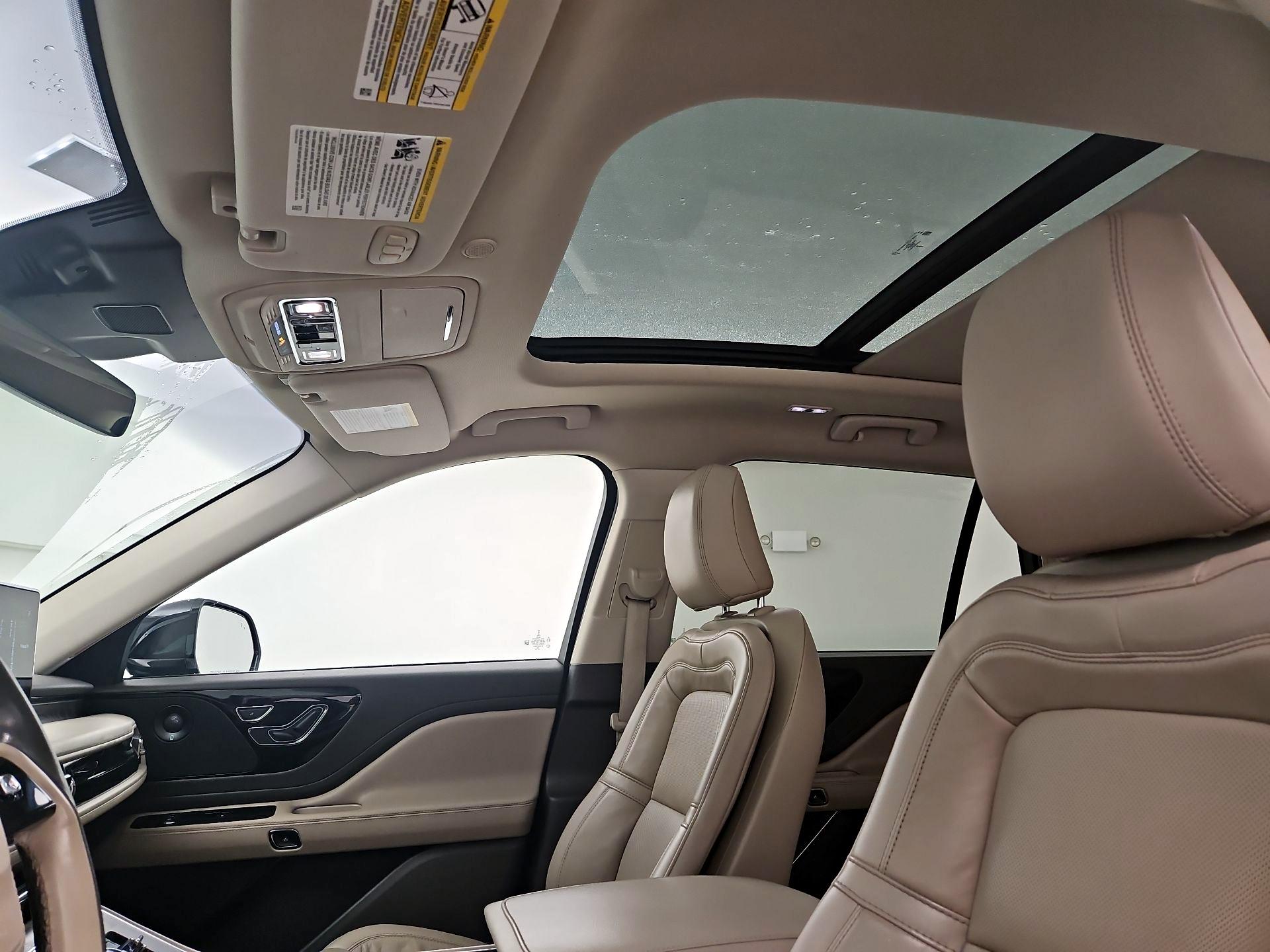 Thumbnail: 2023 Lincoln Aviator - 20