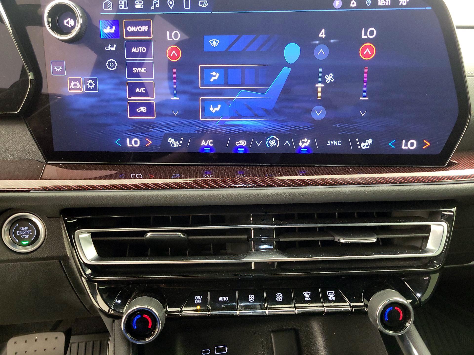 Thumbnail: 2025 Chevrolet Traverse - 17