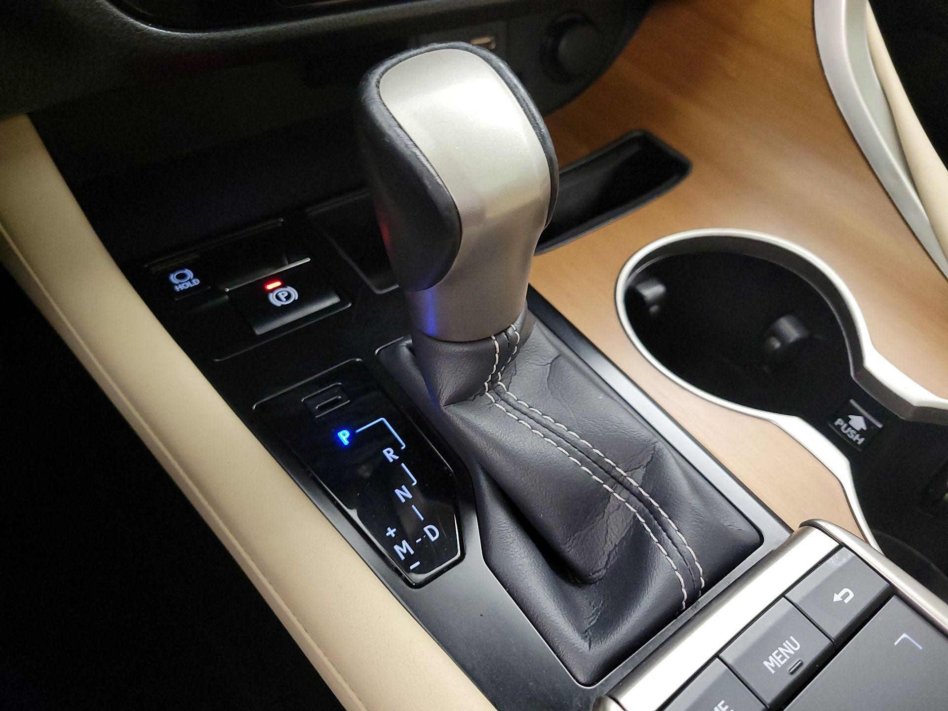 Thumbnail: 2021 Lexus RX - 17