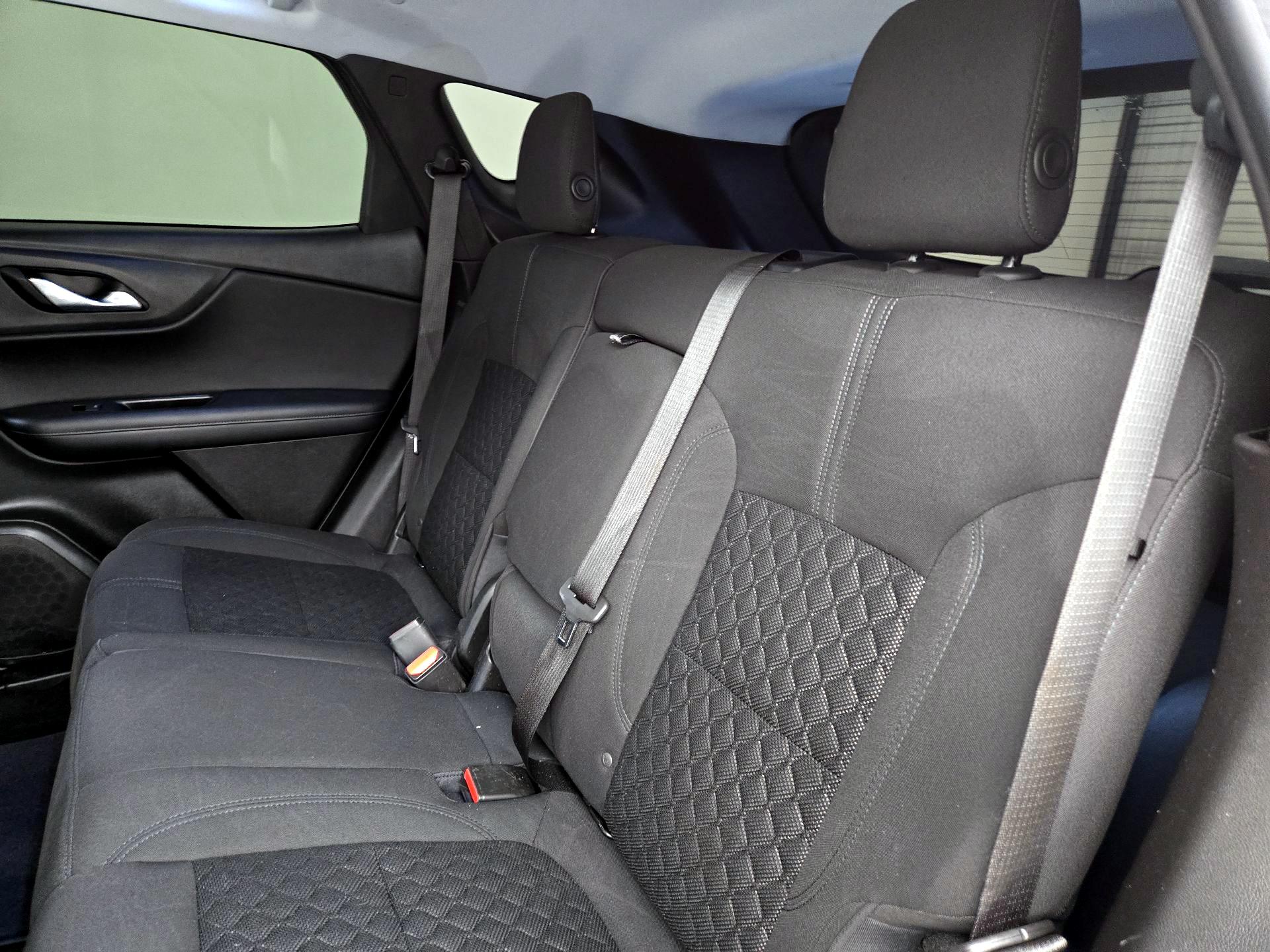 Thumbnail: 2020 Chevrolet Blazer - 19