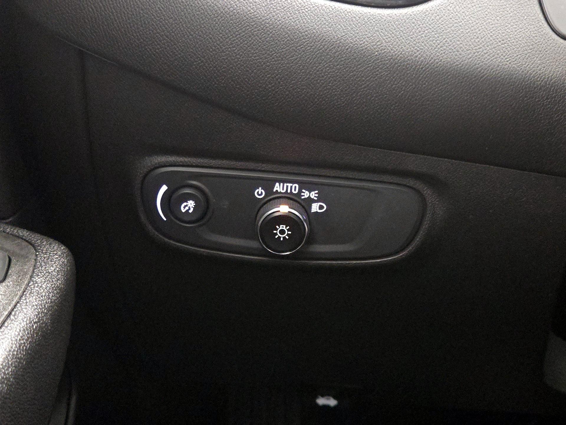 Thumbnail: 2023 Chevrolet Equinox - 13