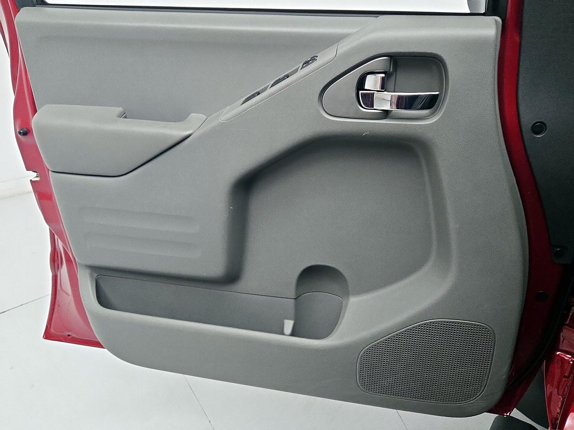 Thumbnail: 2021 Nissan Frontier - 12