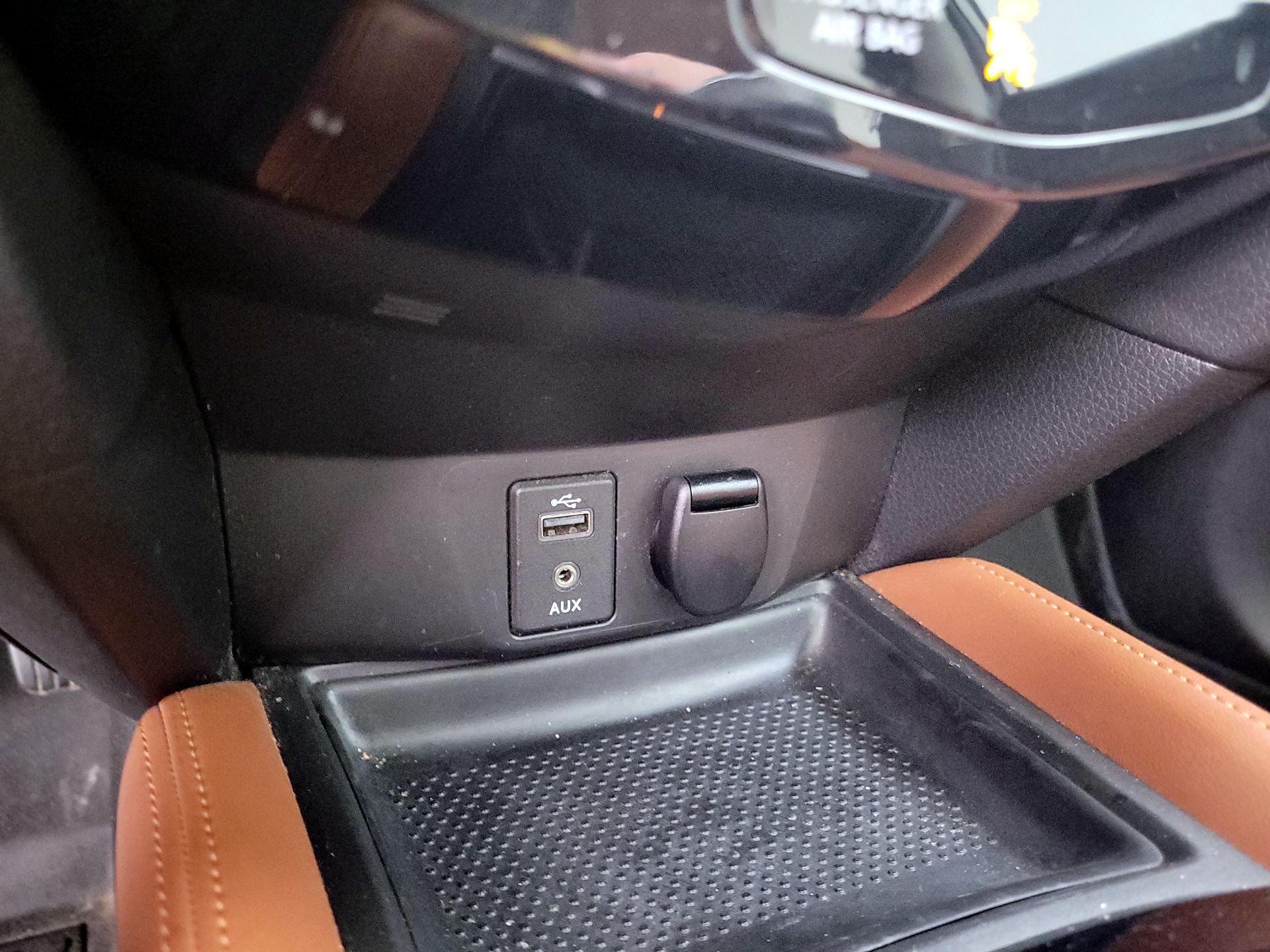 Thumbnail: 2017 Nissan Rogue - 18