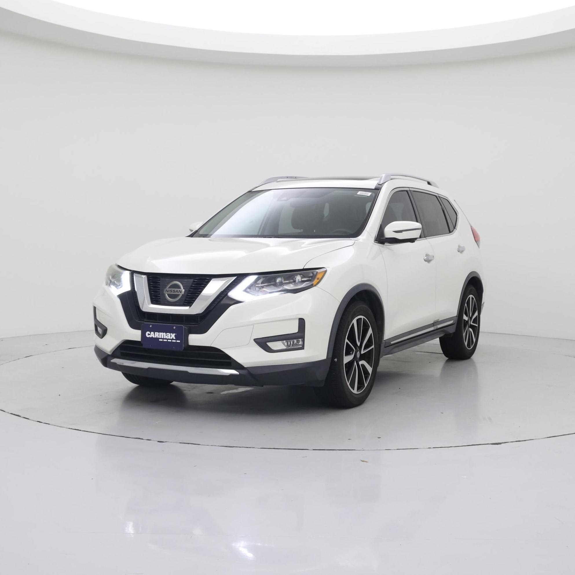 Thumbnail: 2017 Nissan Rogue - 4