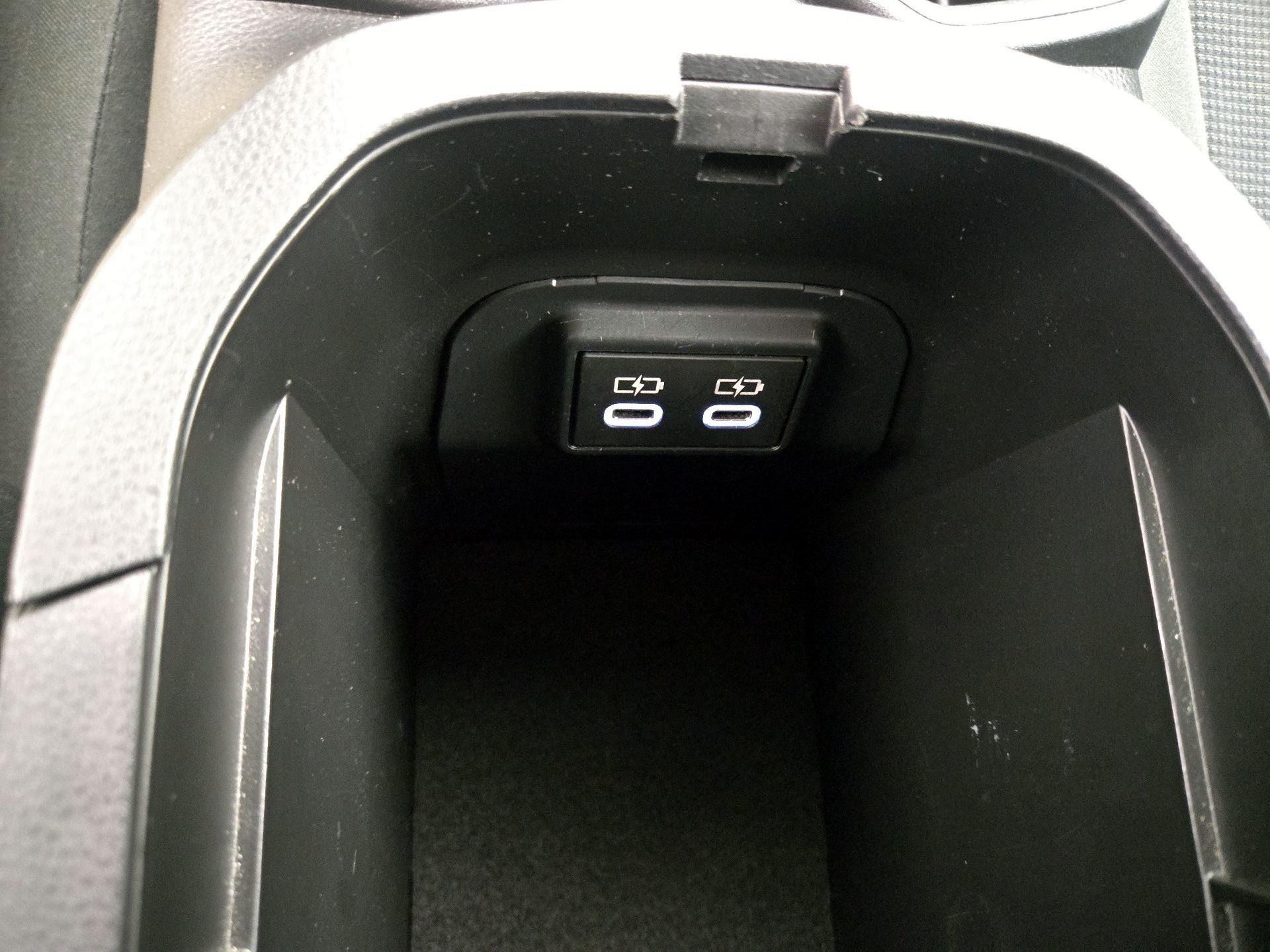 Thumbnail: 2024 Toyota RAV4 - 18