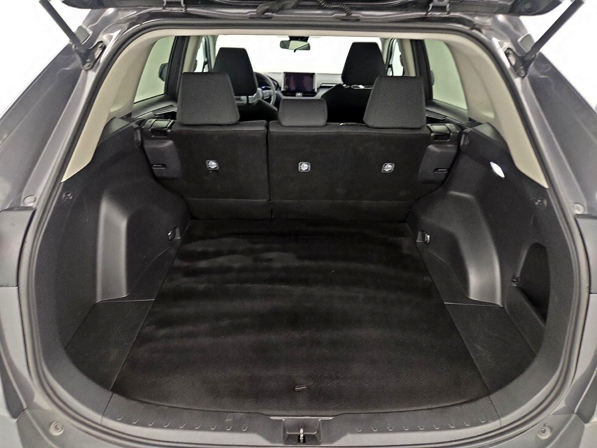 Thumbnail: 2024 Toyota RAV4 - 20