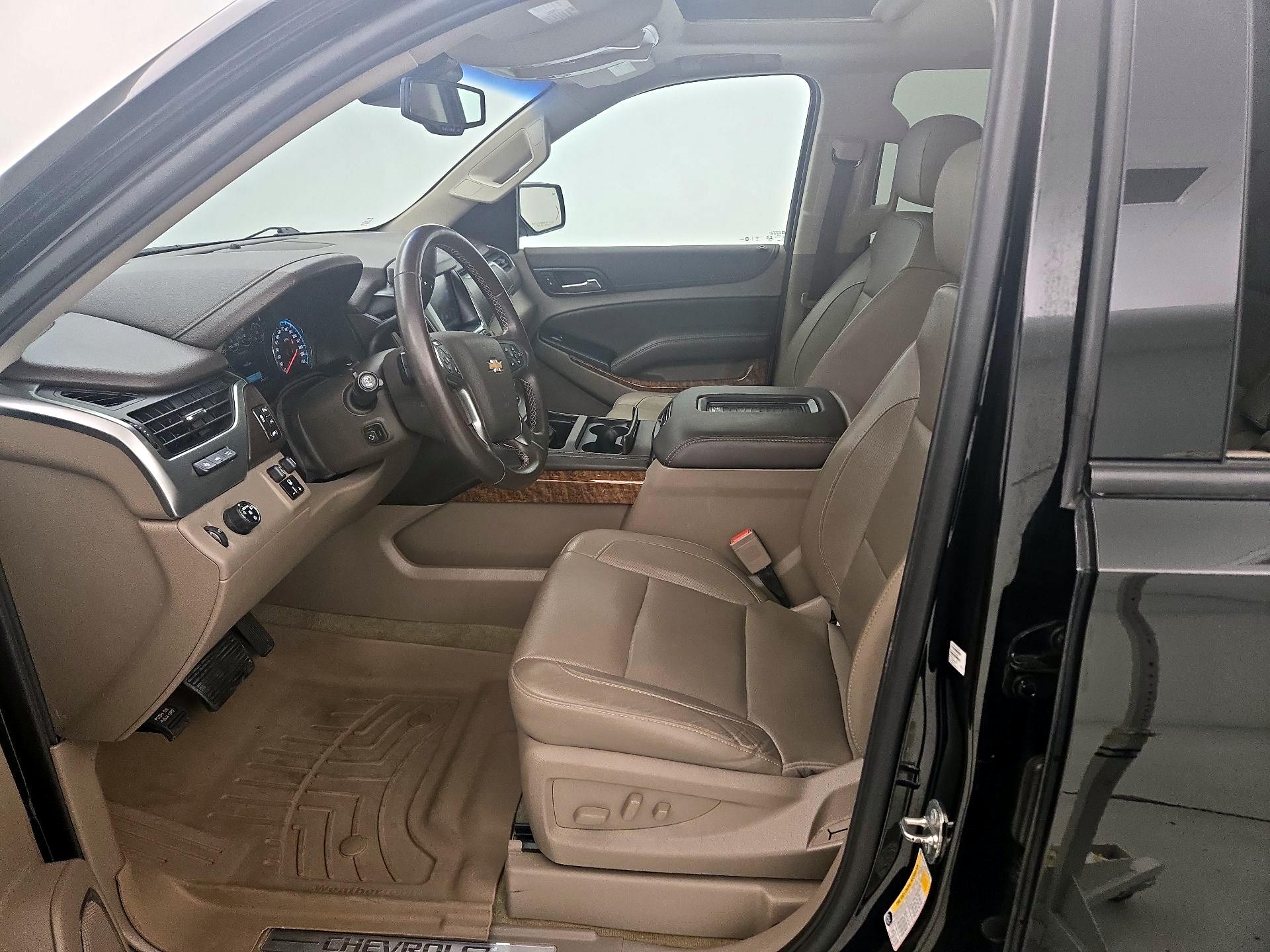 Thumbnail: 2019 Chevrolet Tahoe - 11