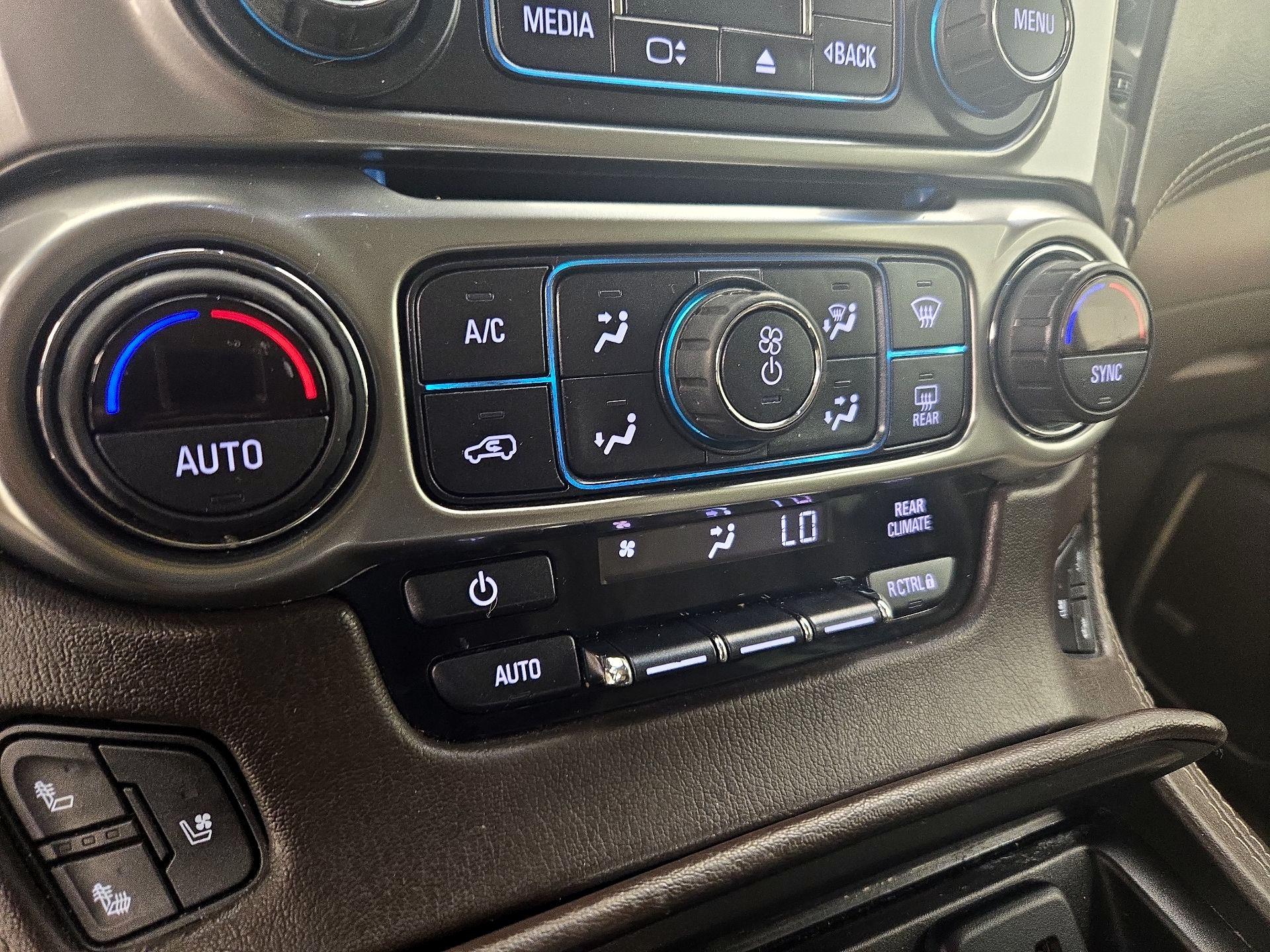 Thumbnail: 2019 Chevrolet Tahoe - 16