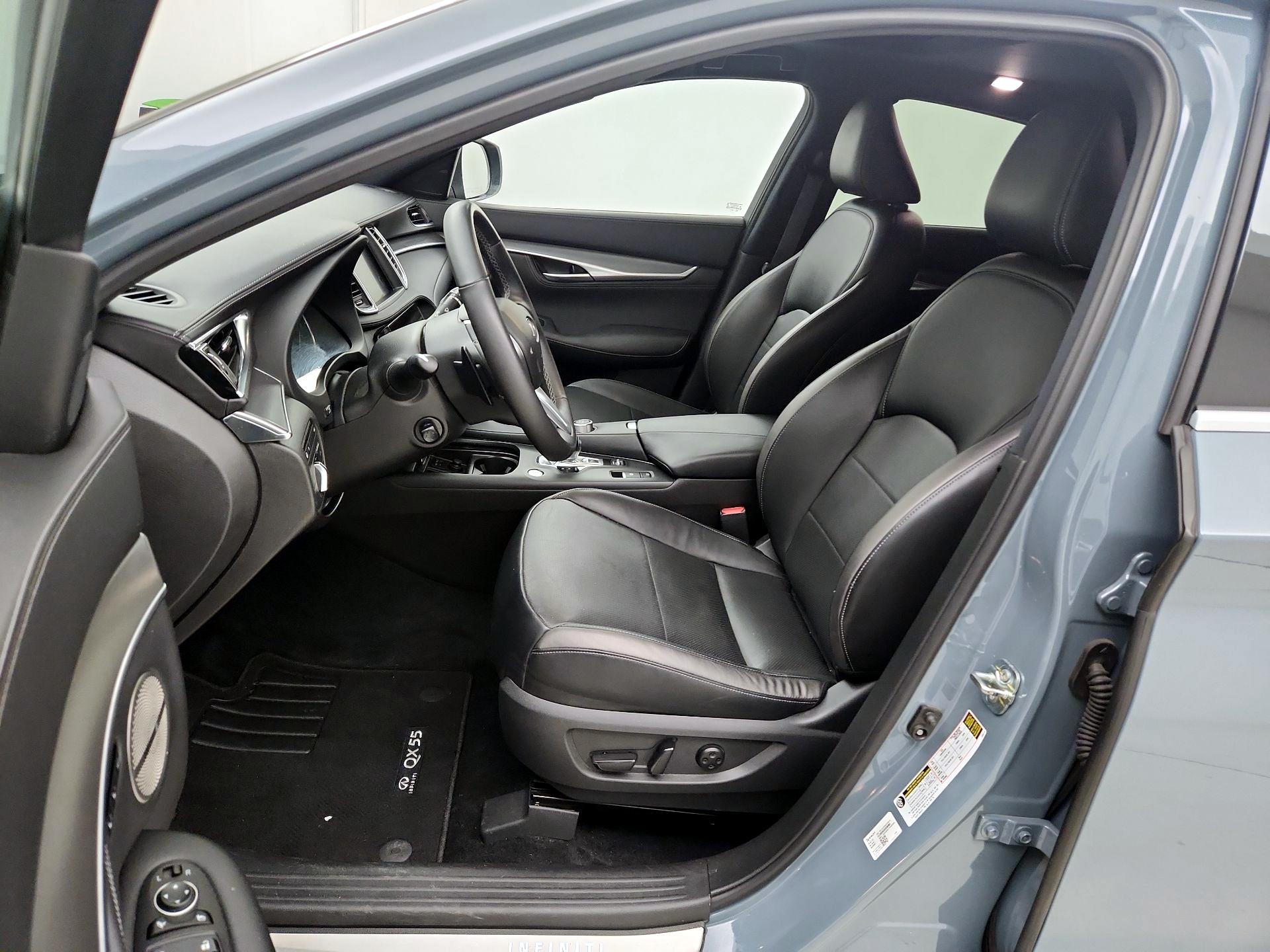 Thumbnail: 2023 INFINITI QX55 - 11