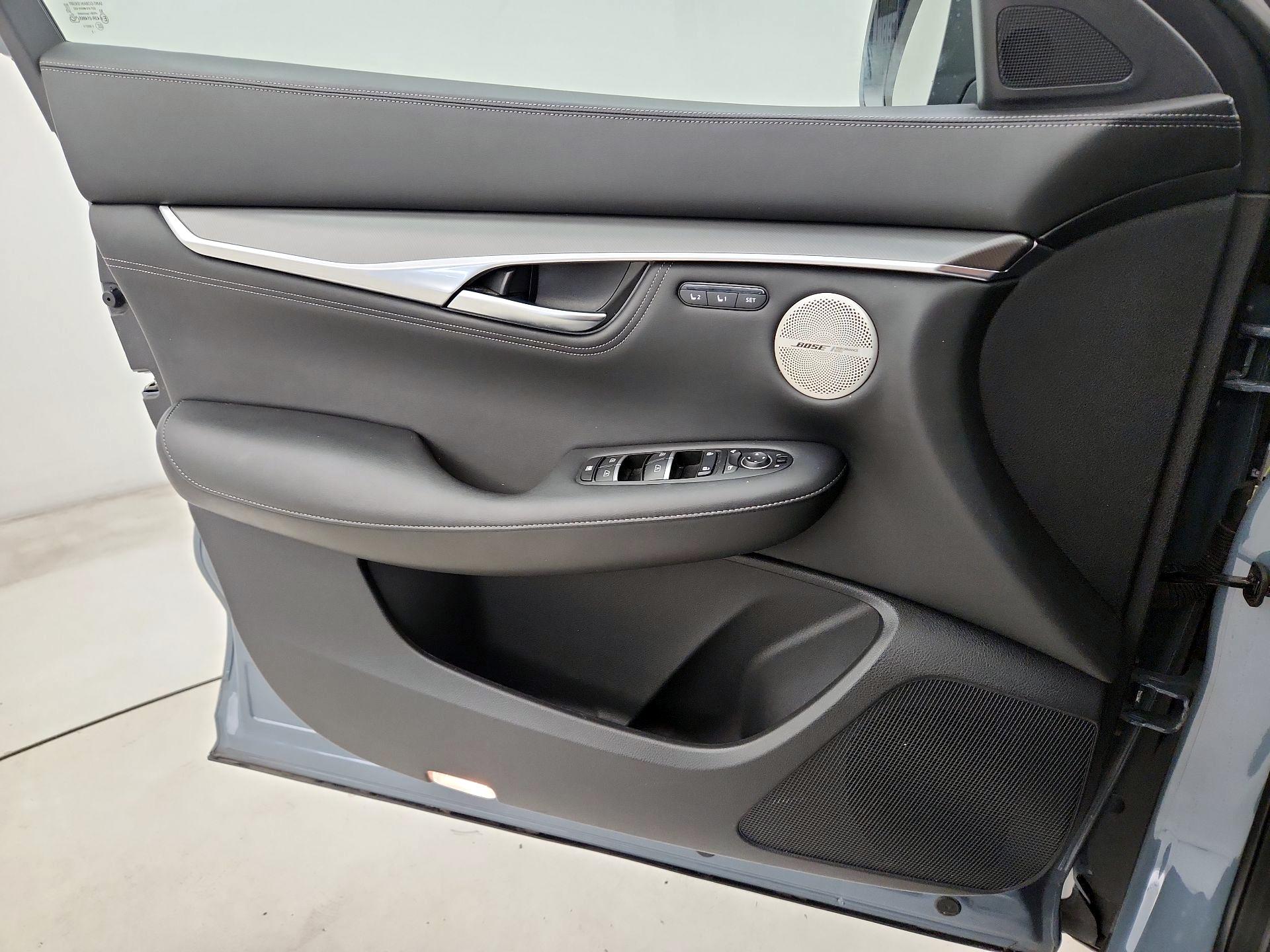 Thumbnail: 2023 INFINITI QX55 - 12