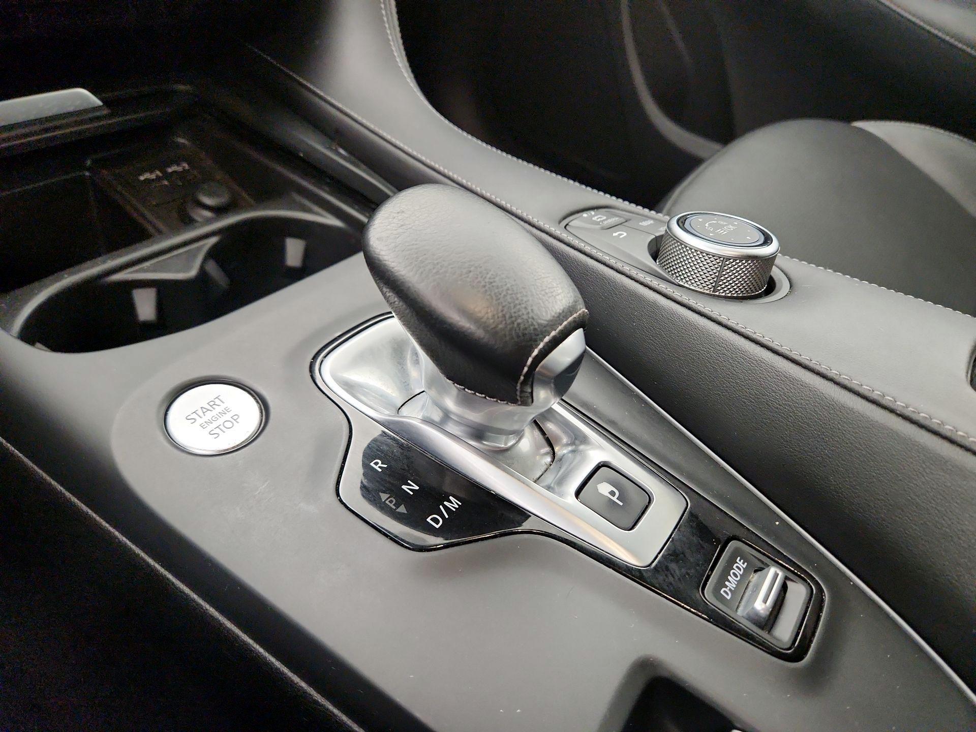 Thumbnail: 2023 INFINITI QX55 - 15