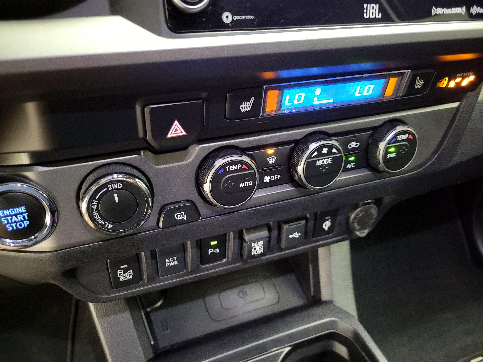 Thumbnail: 2021 Toyota Tacoma - 17