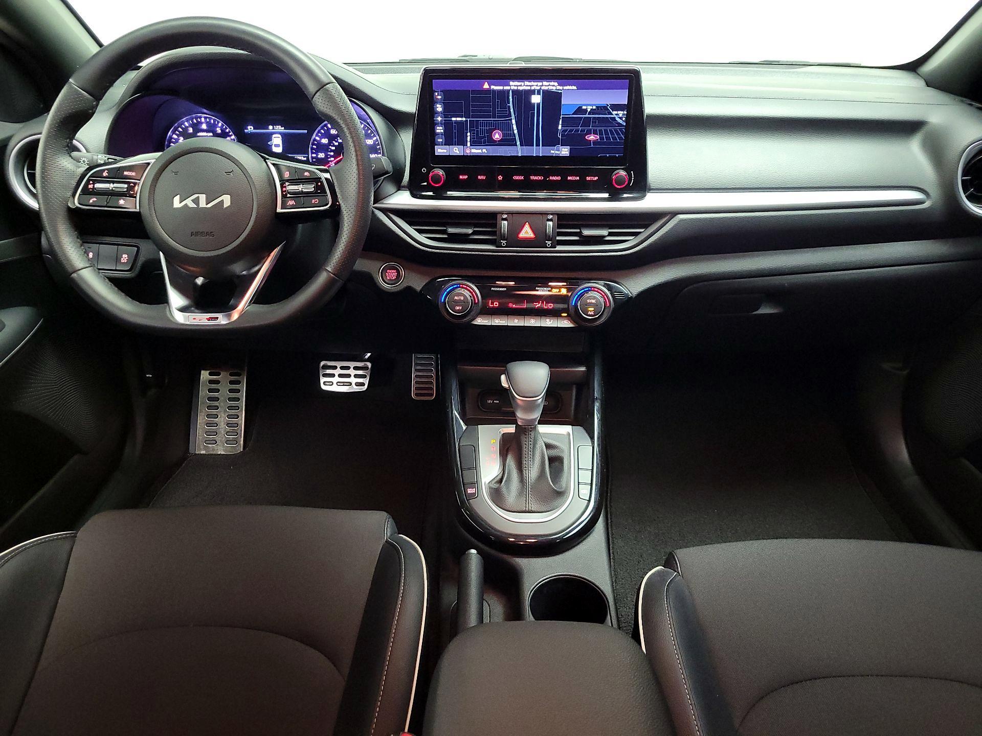 Thumbnail: 2023 Kia Forte - 9