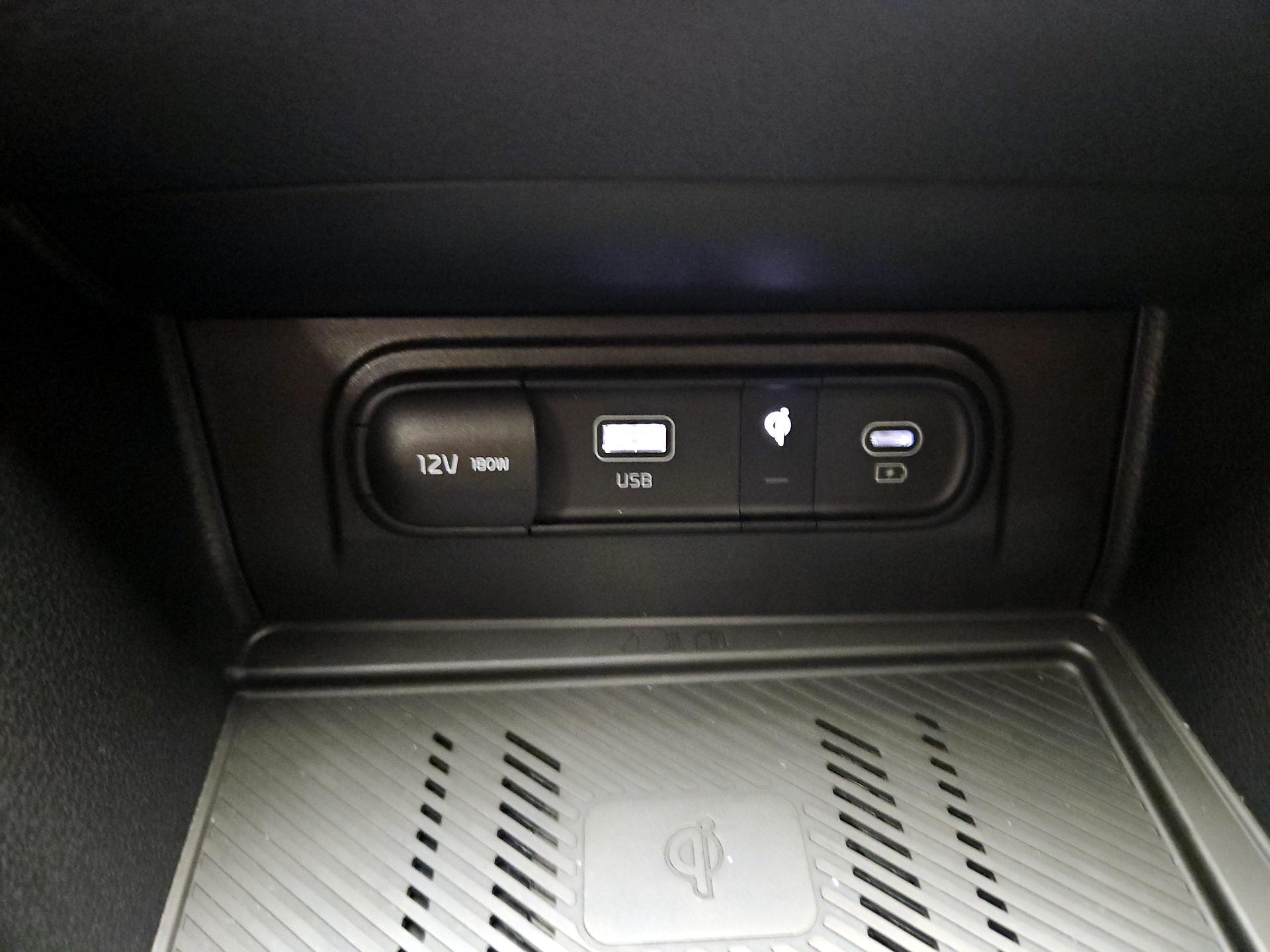 Thumbnail: 2023 Kia Sportage - 19