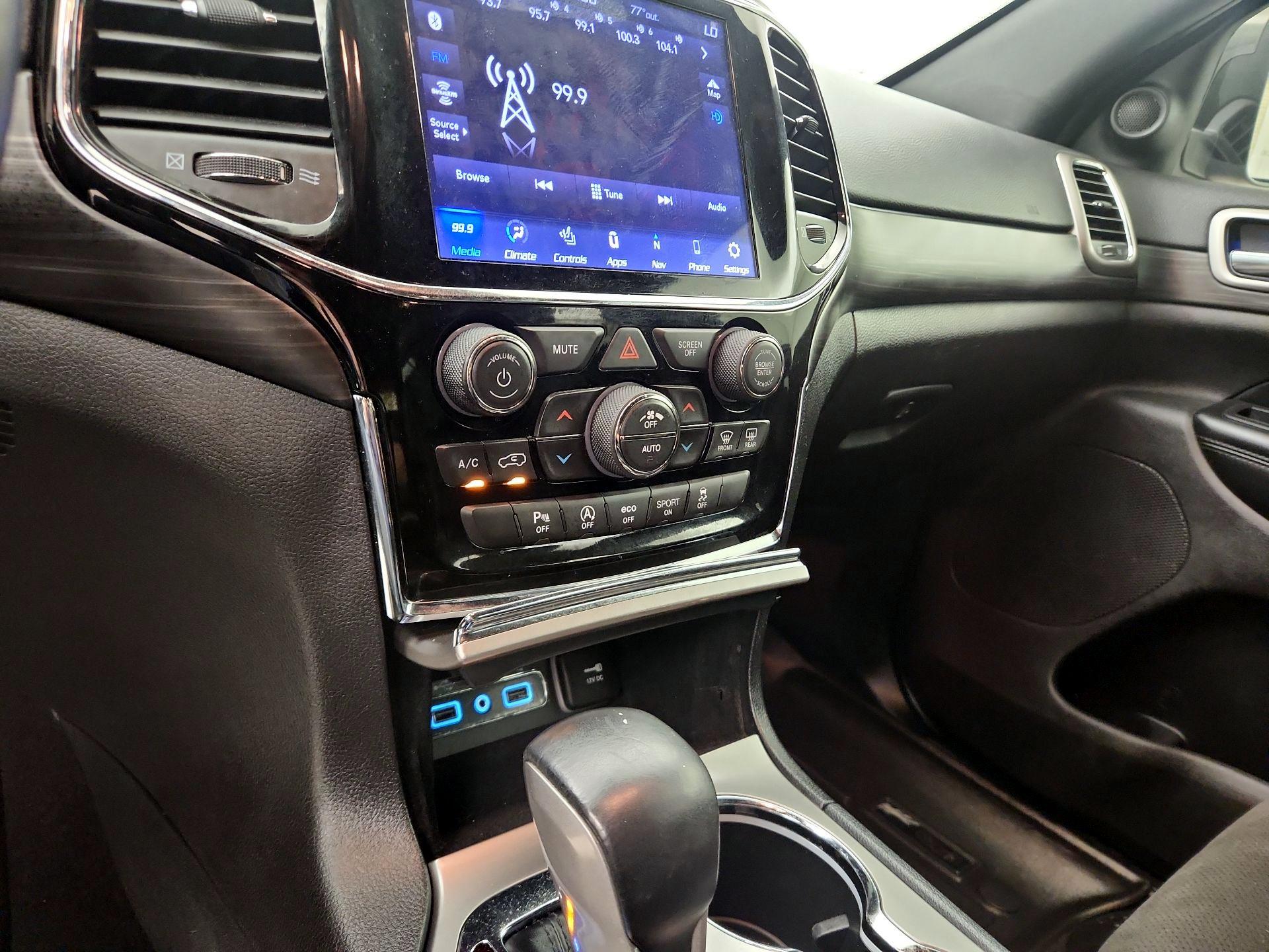 Thumbnail: 2020 Jeep Grand Cherokee - 14