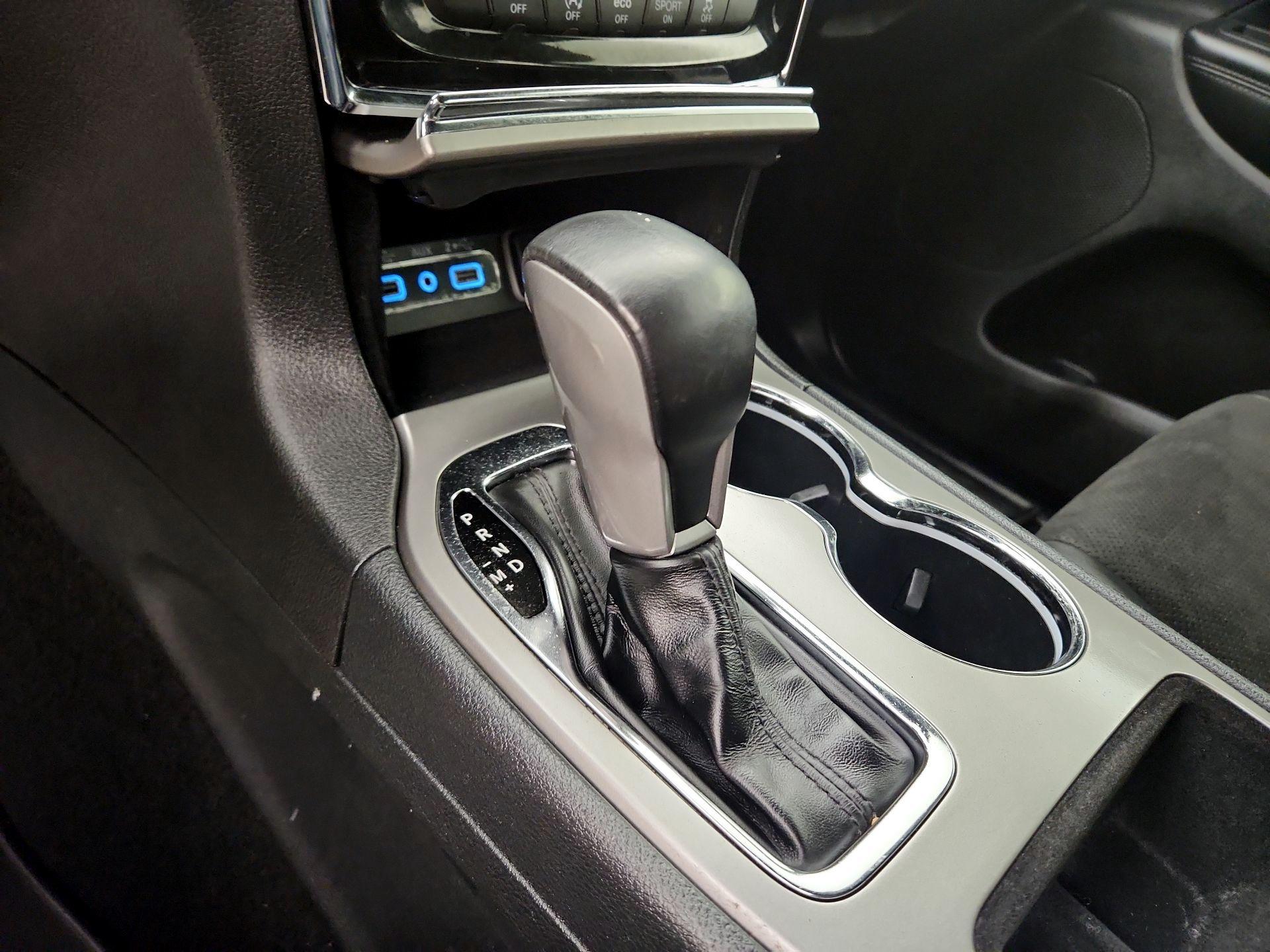 Thumbnail: 2020 Jeep Grand Cherokee - 15