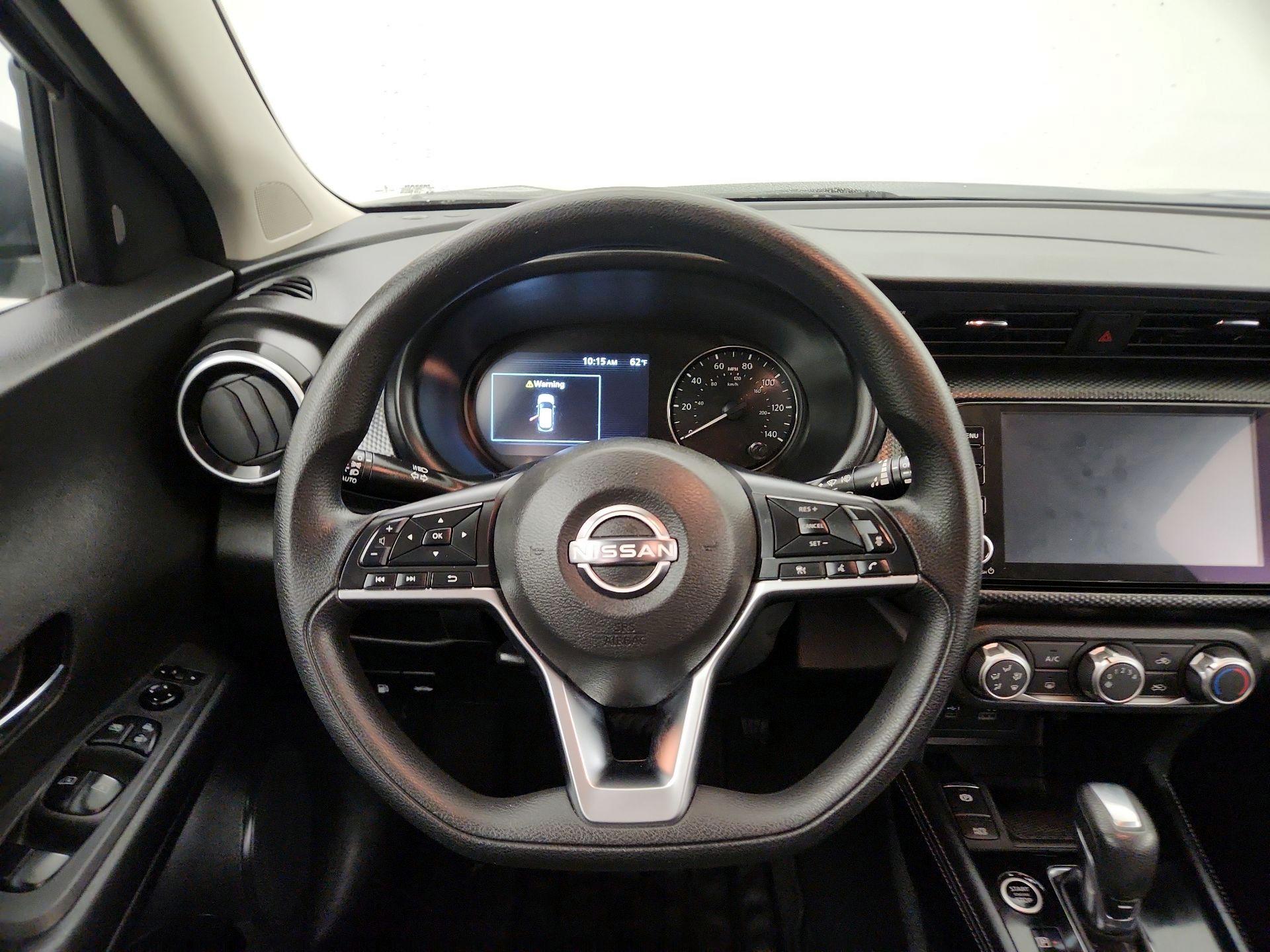 Thumbnail: 2023 Nissan Kicks - 10