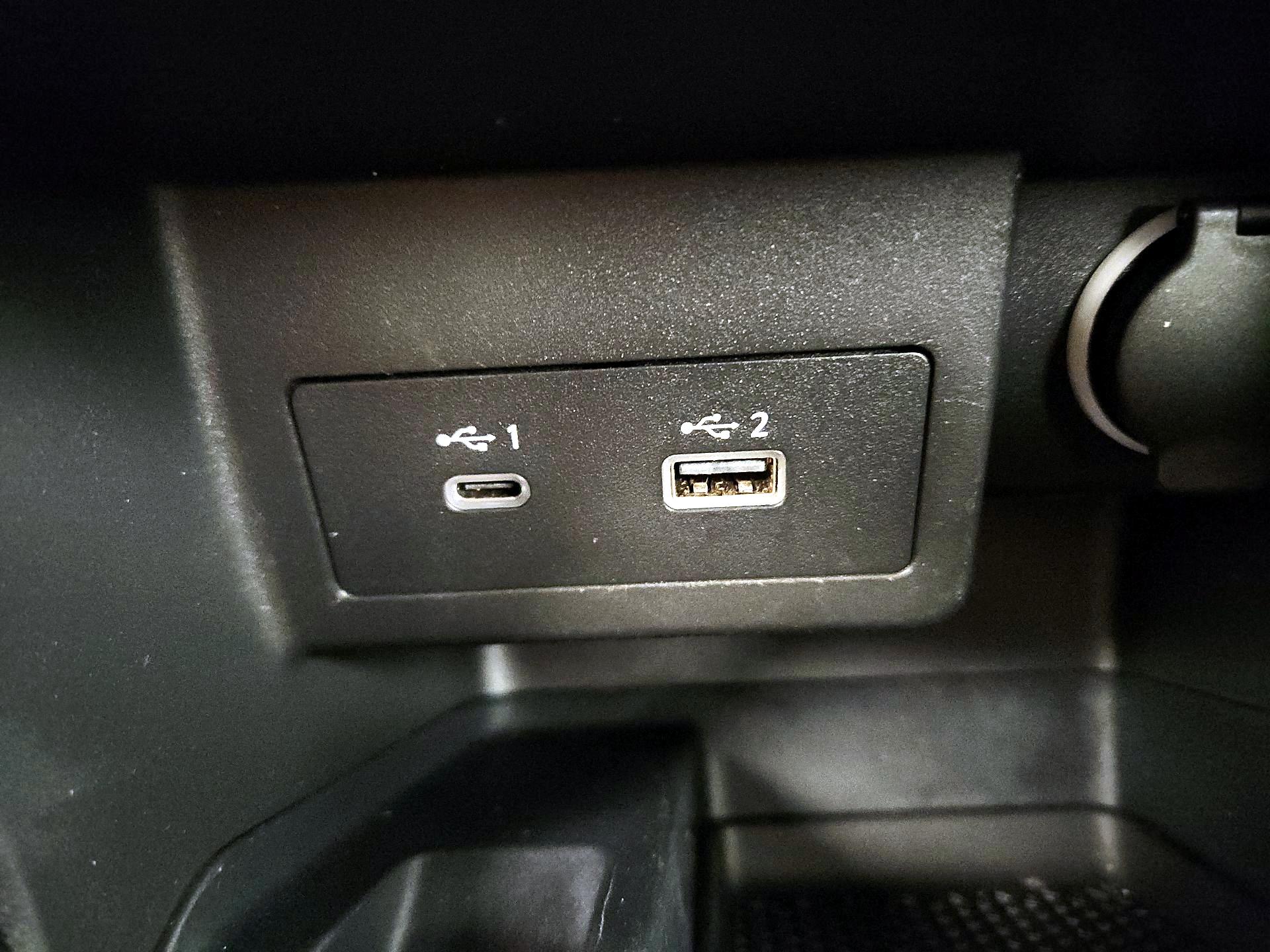 Thumbnail: 2023 Nissan Kicks - 17