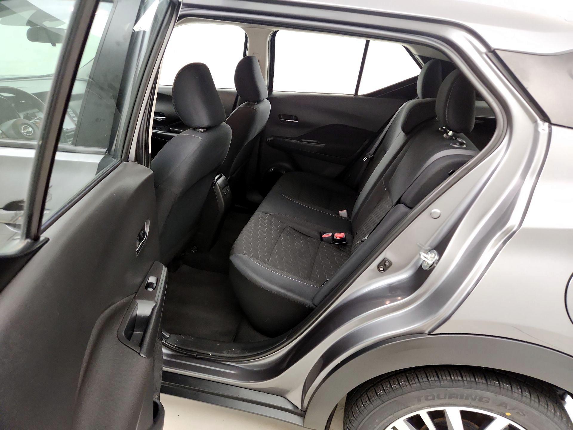 Thumbnail: 2023 Nissan Kicks - 18