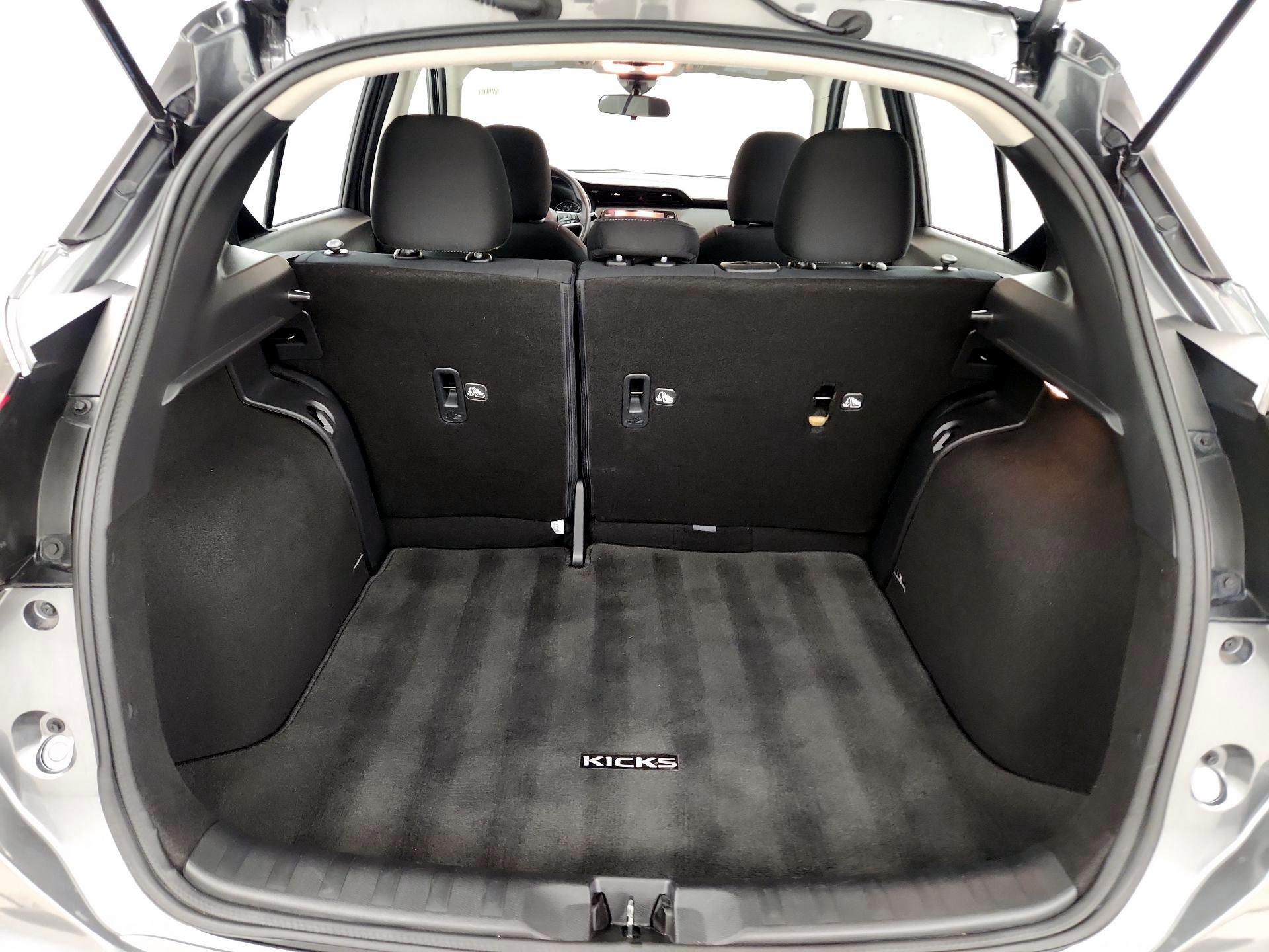 Thumbnail: 2023 Nissan Kicks - 19