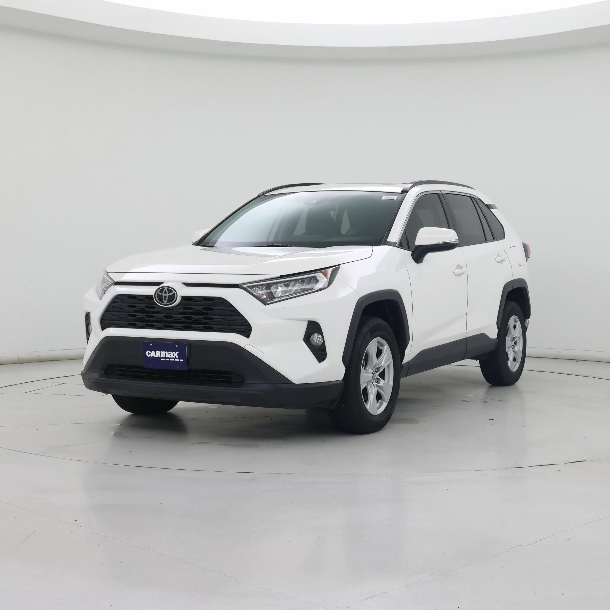 Thumbnail: 2019 Toyota RAV4 - 4