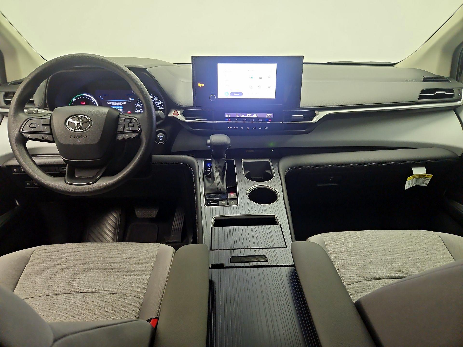 Thumbnail: 2025 Toyota Sienna - 9