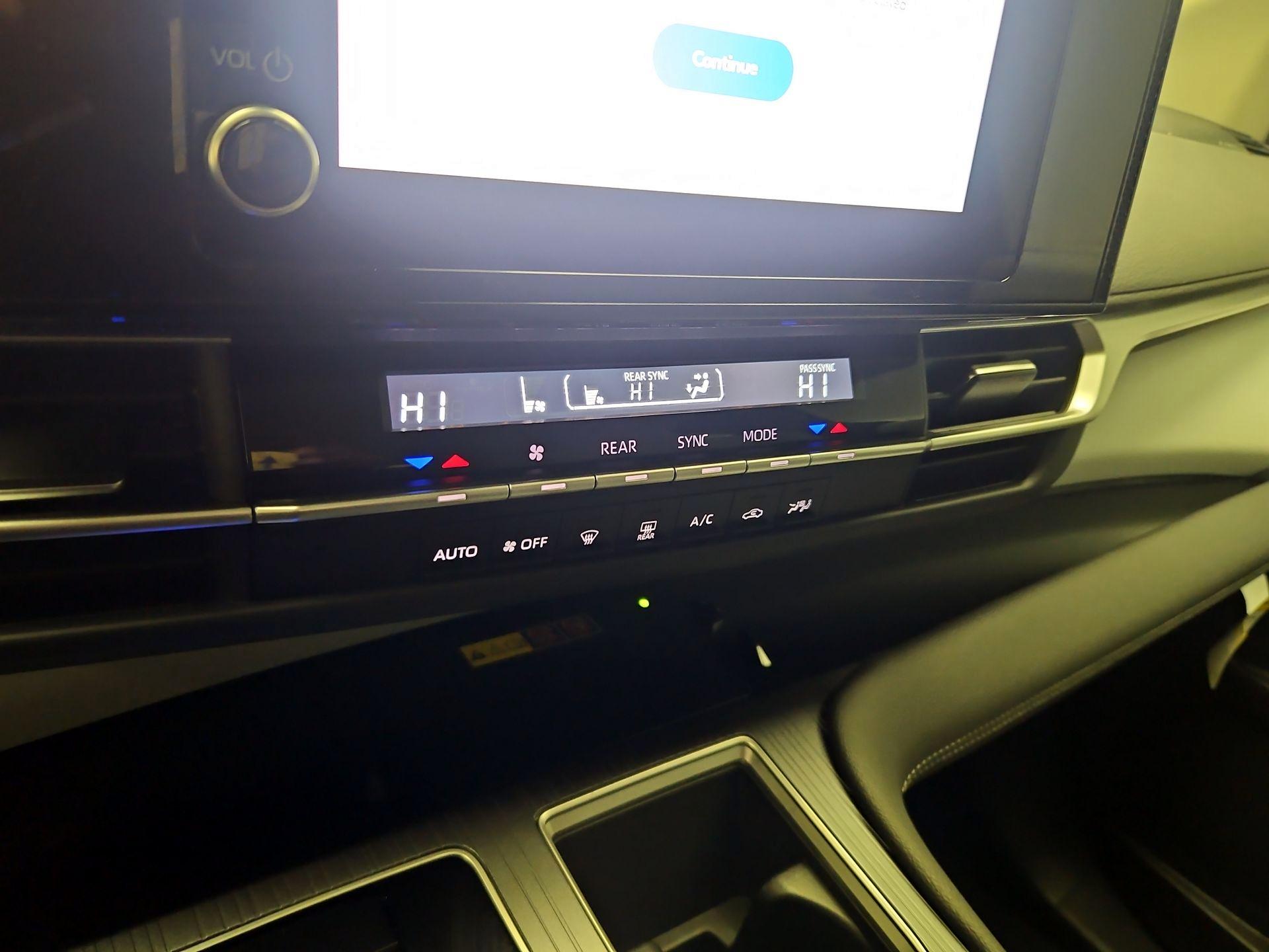 Thumbnail: 2025 Toyota Sienna - 16