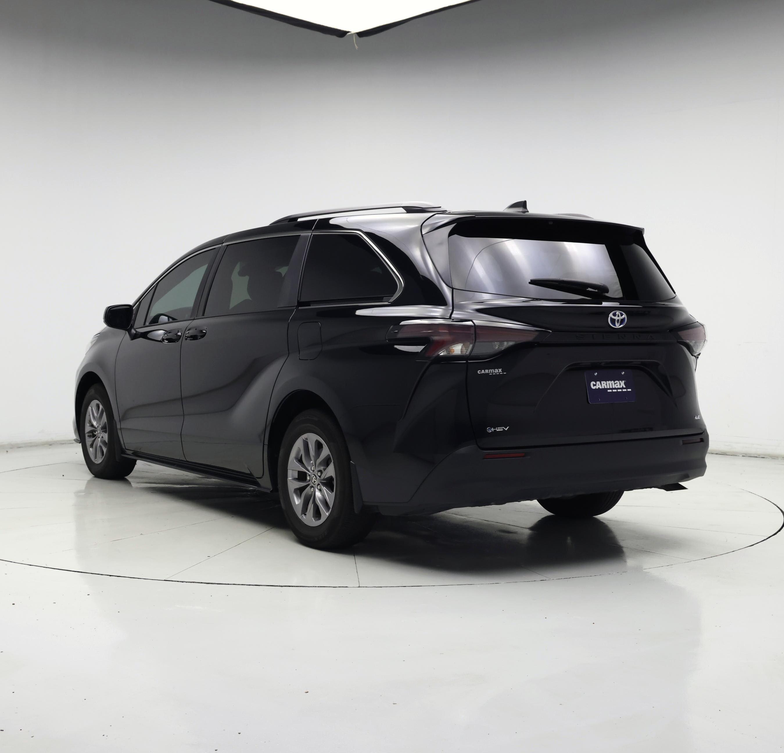 Thumbnail: 2025 Toyota Sienna - 2