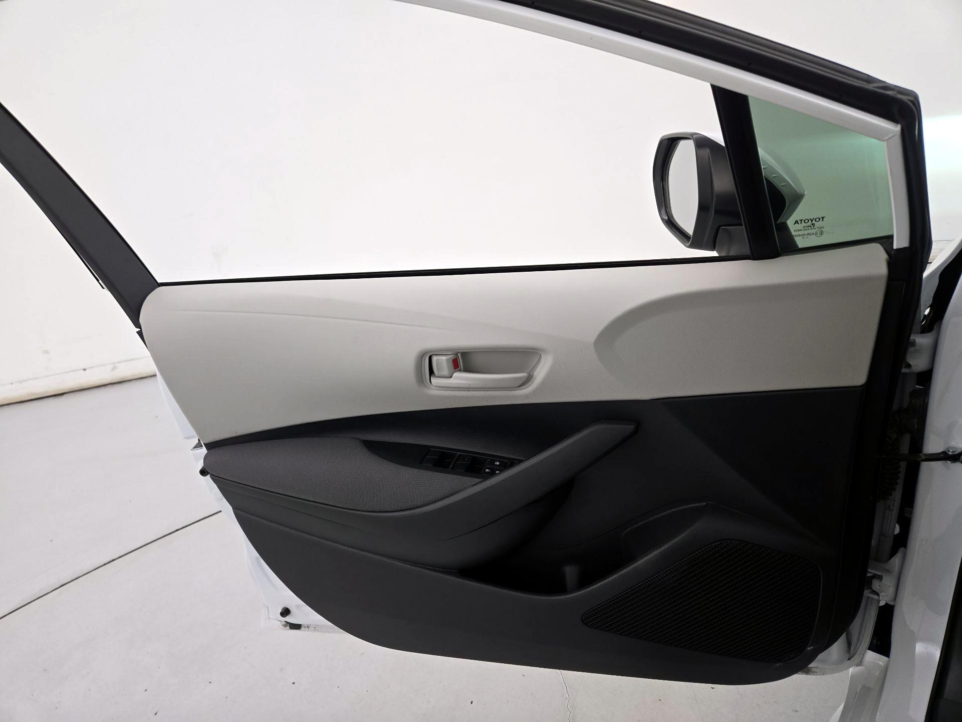 Thumbnail: 2025 Toyota Corolla - 12