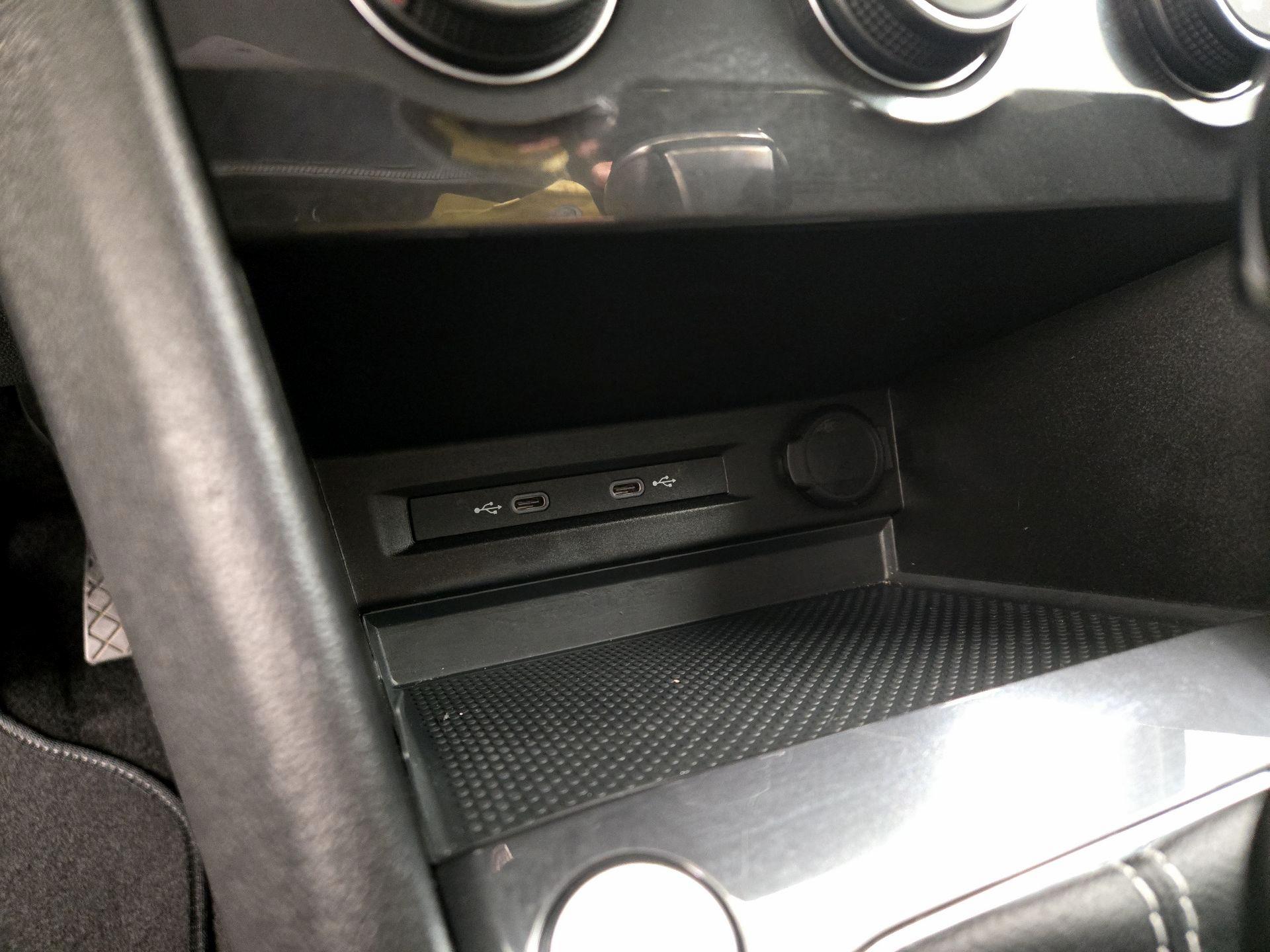 Thumbnail: 2024 Volkswagen Tiguan - 18