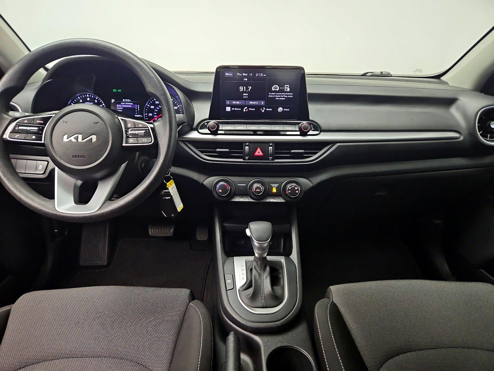 Thumbnail: 2023 Kia Forte - 9