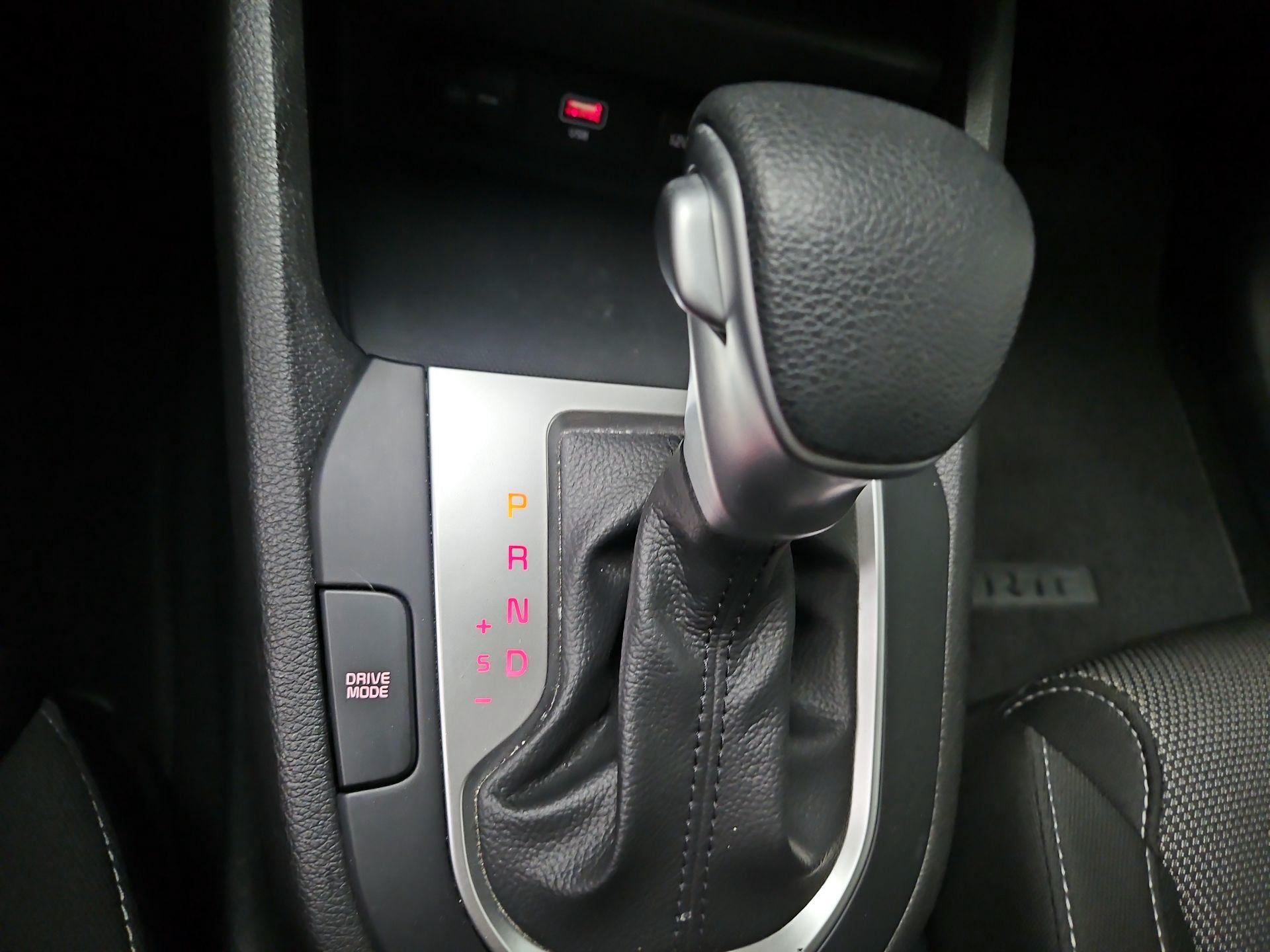 Thumbnail: 2023 Kia Forte - 17