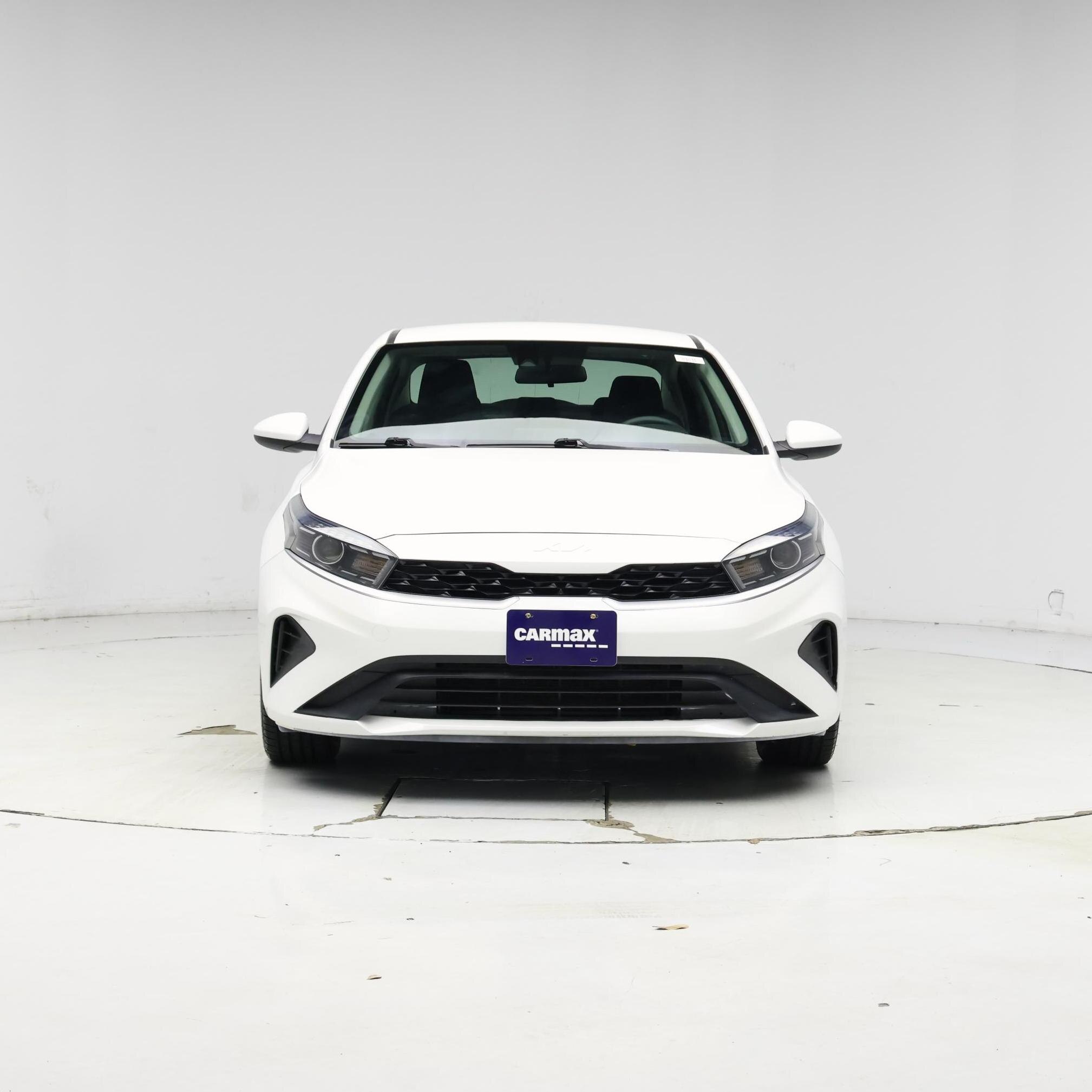 Thumbnail: 2023 Kia Forte - 5