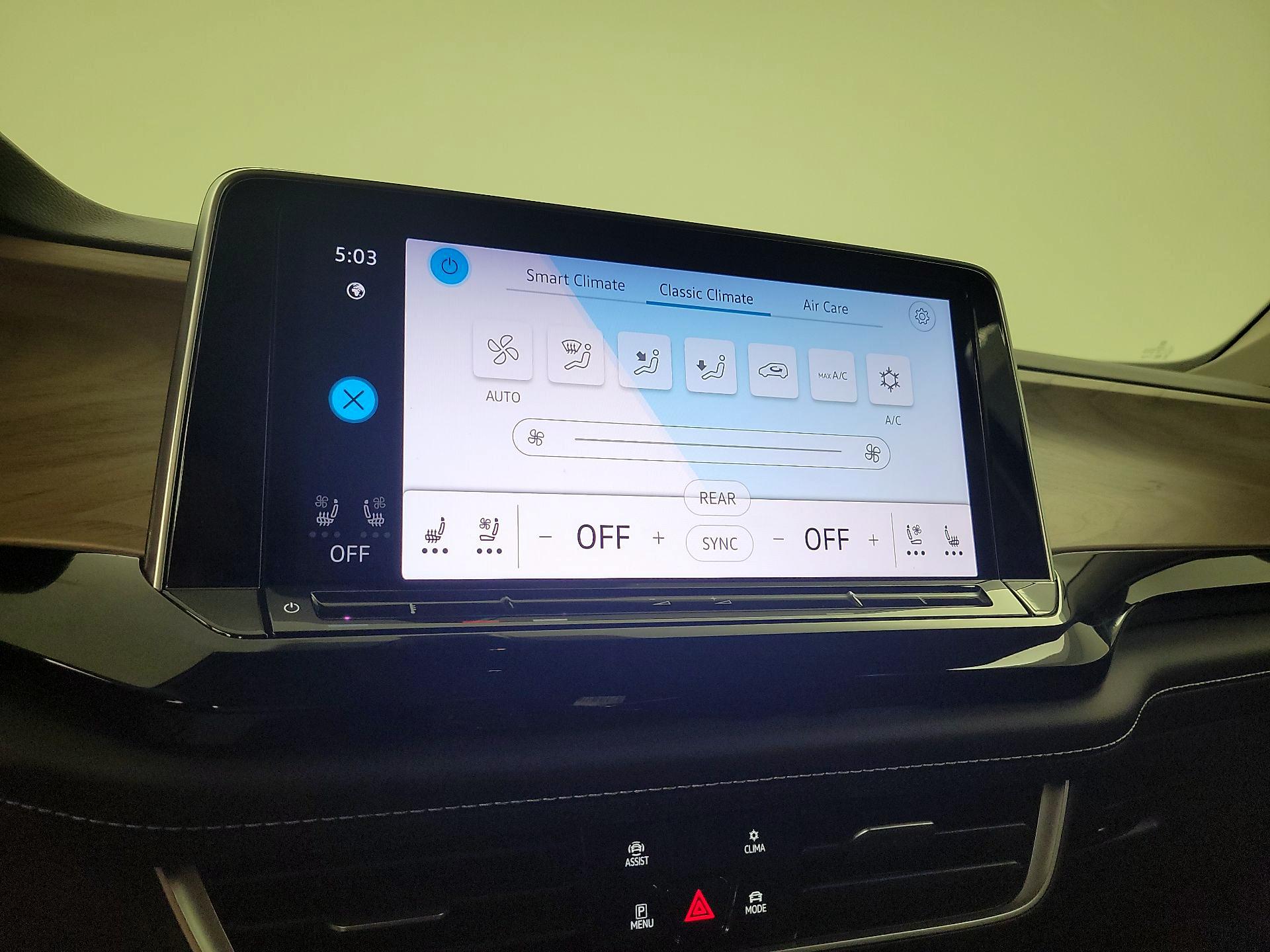 Thumbnail: 2024 Volkswagen Atlas - 16